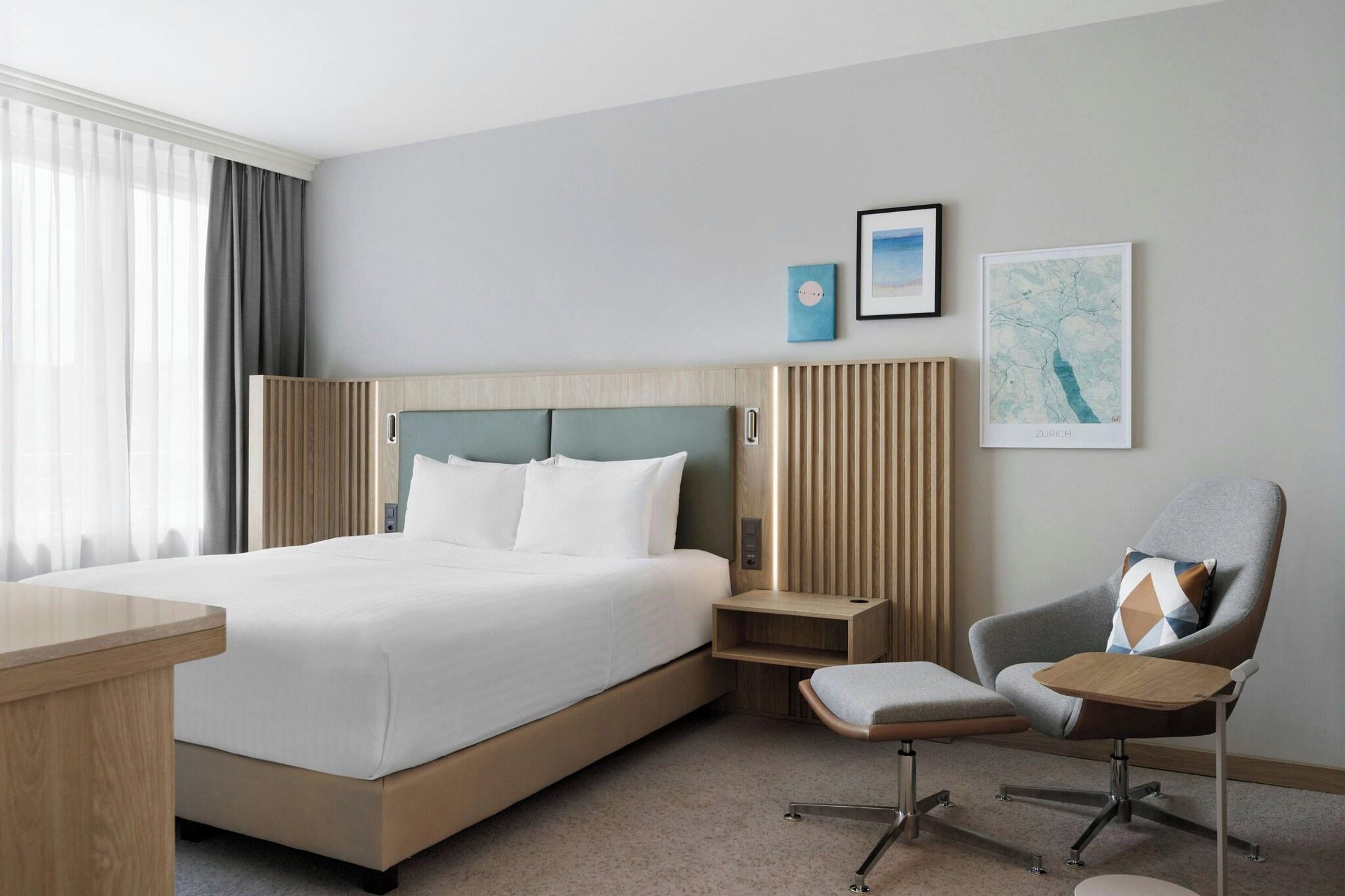 Junior Suite King Bed One Bedroom 
