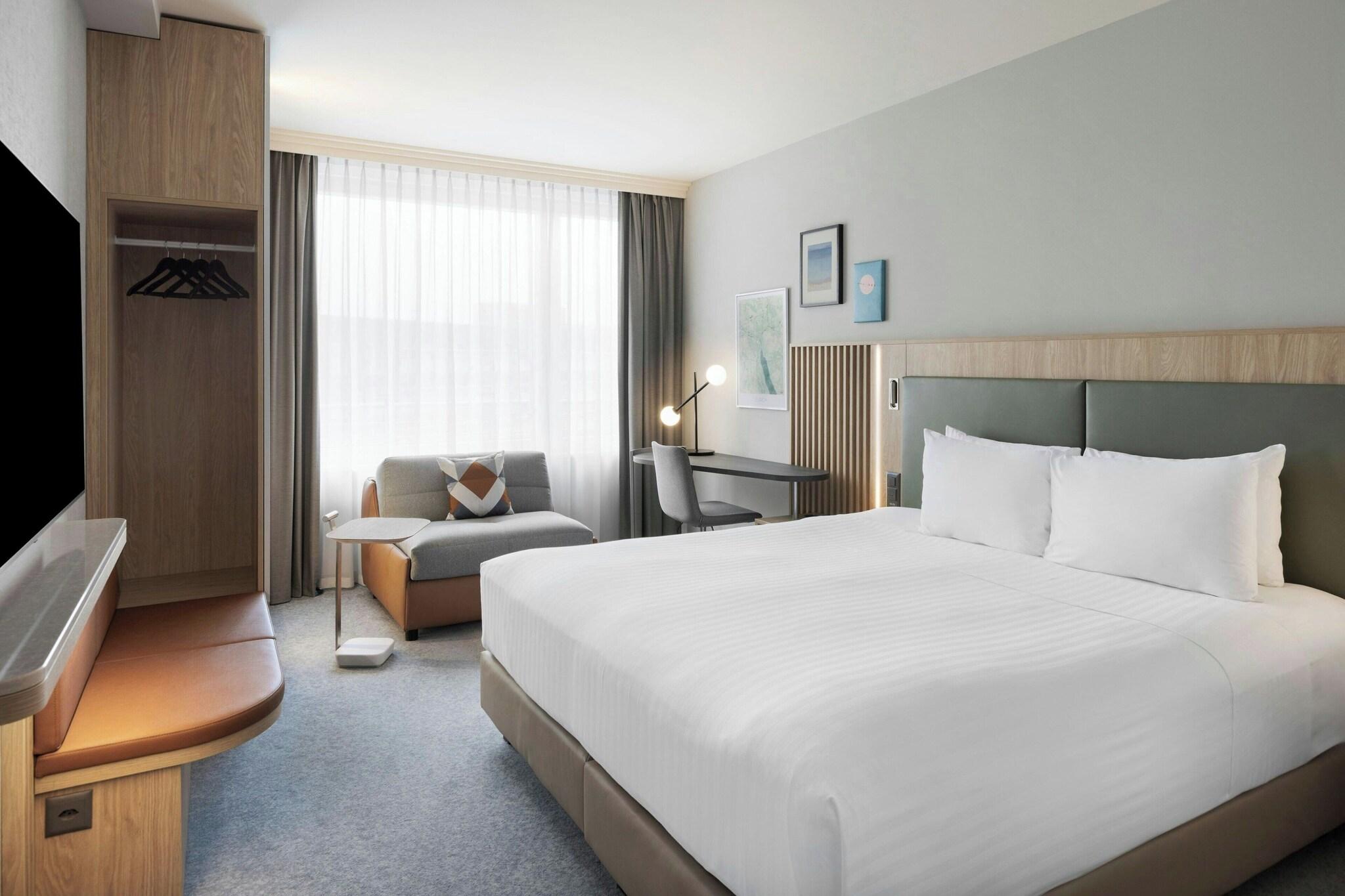 Double King Size Bed