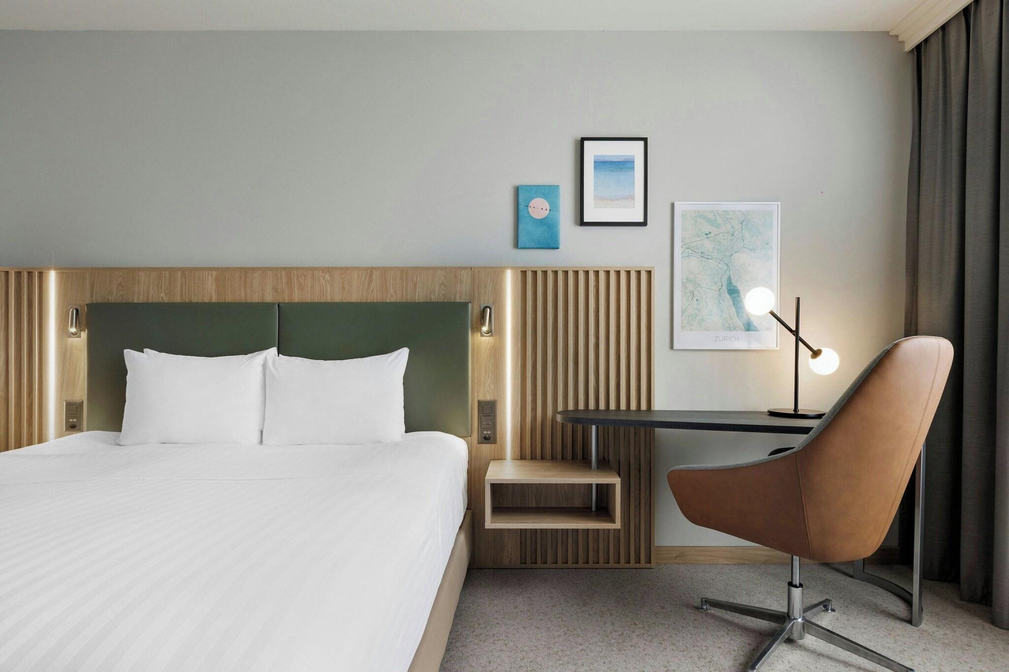 Double King Size Bed