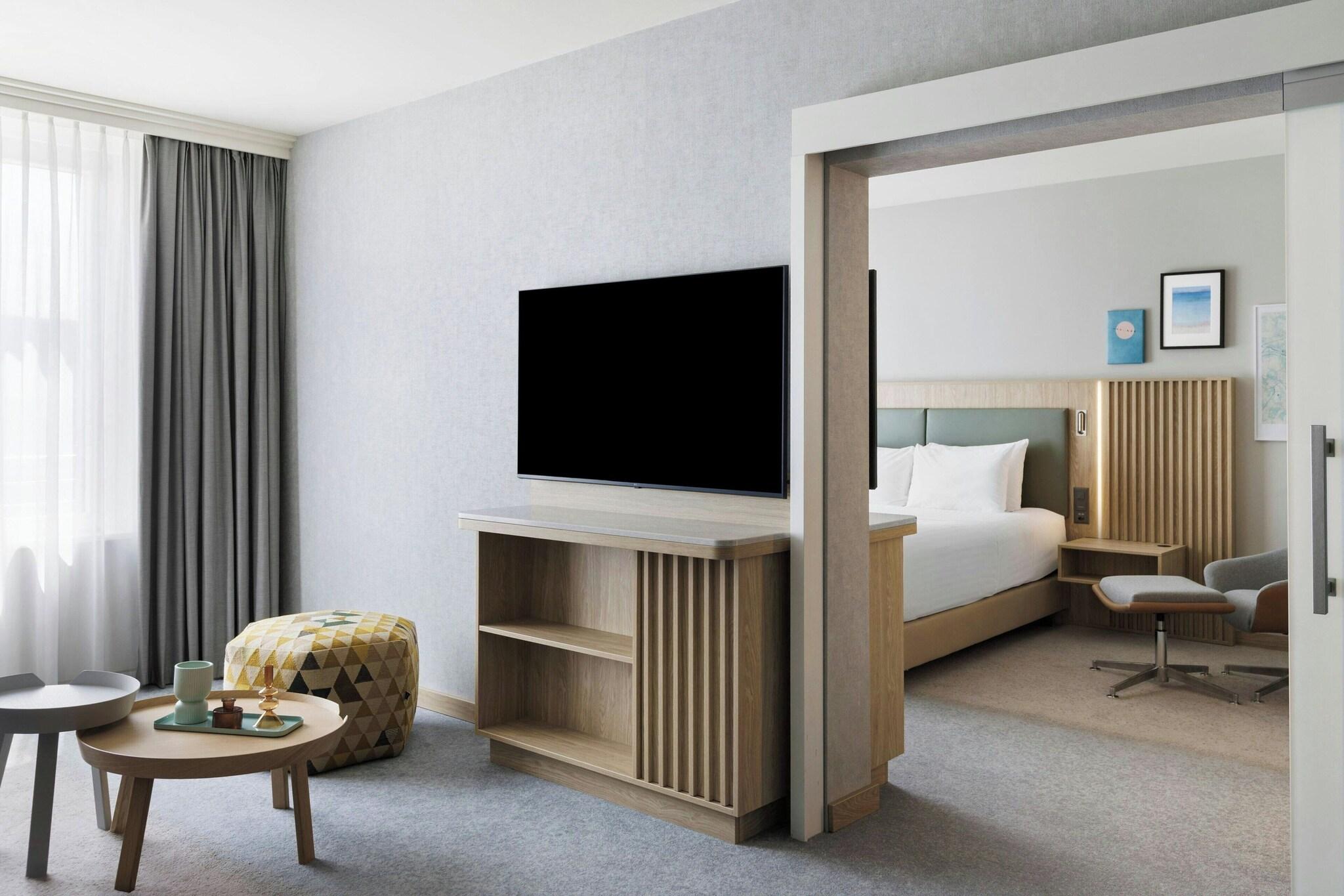 Junior Suite King Bed One Bedroom 
