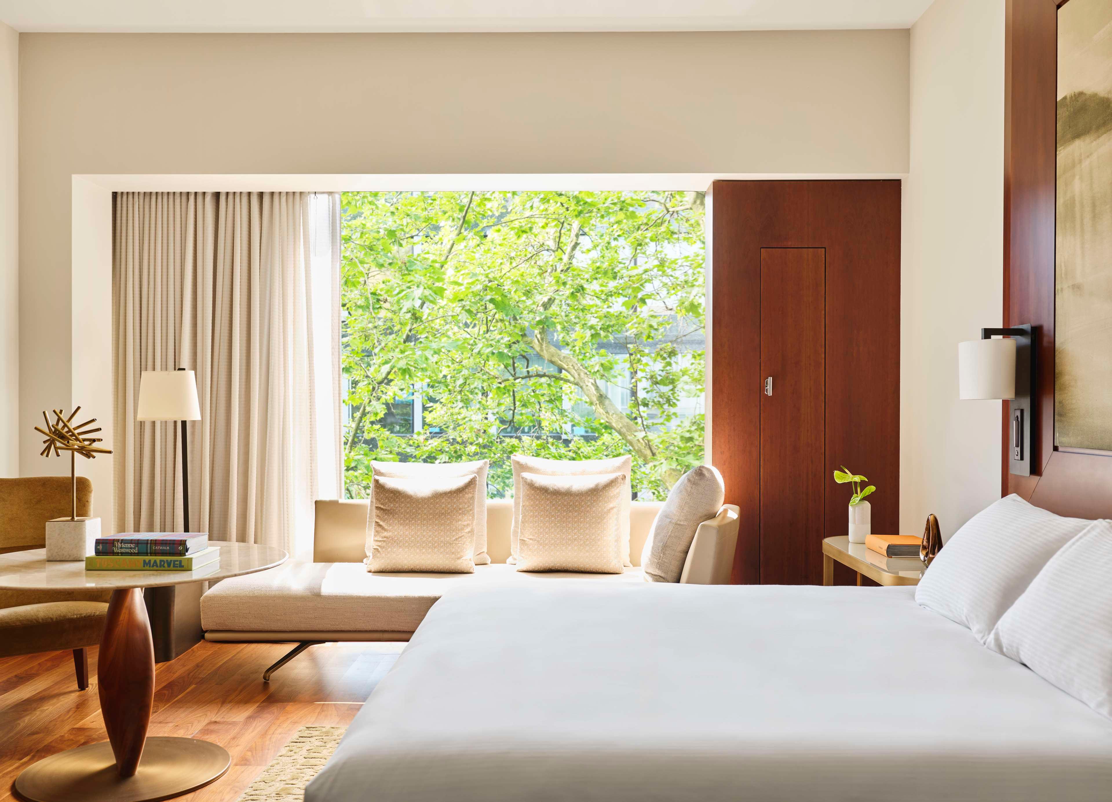 Double King Bed Non Smoking