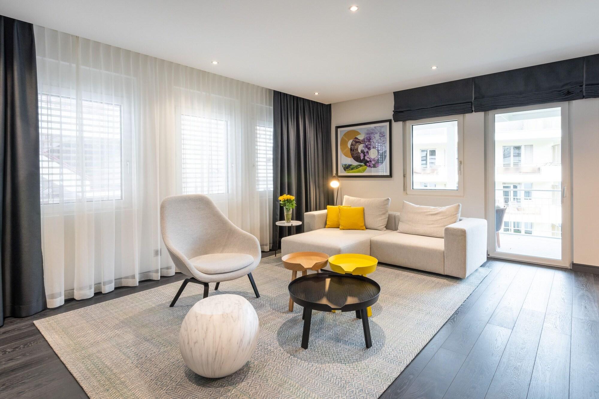 Studio King Size Bed