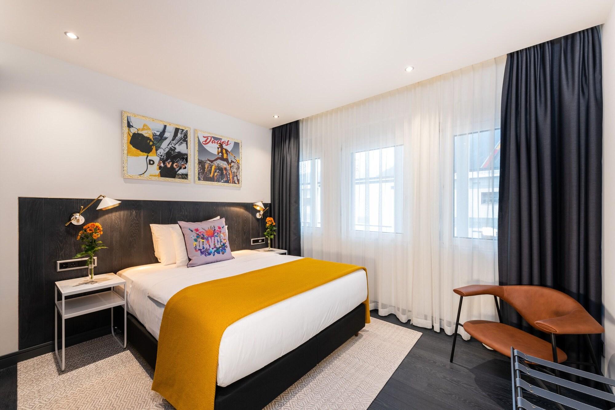 Studio King Size Bed