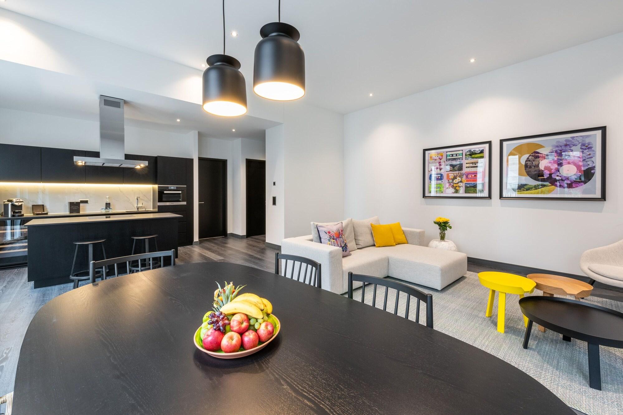 Studio King Size Bed