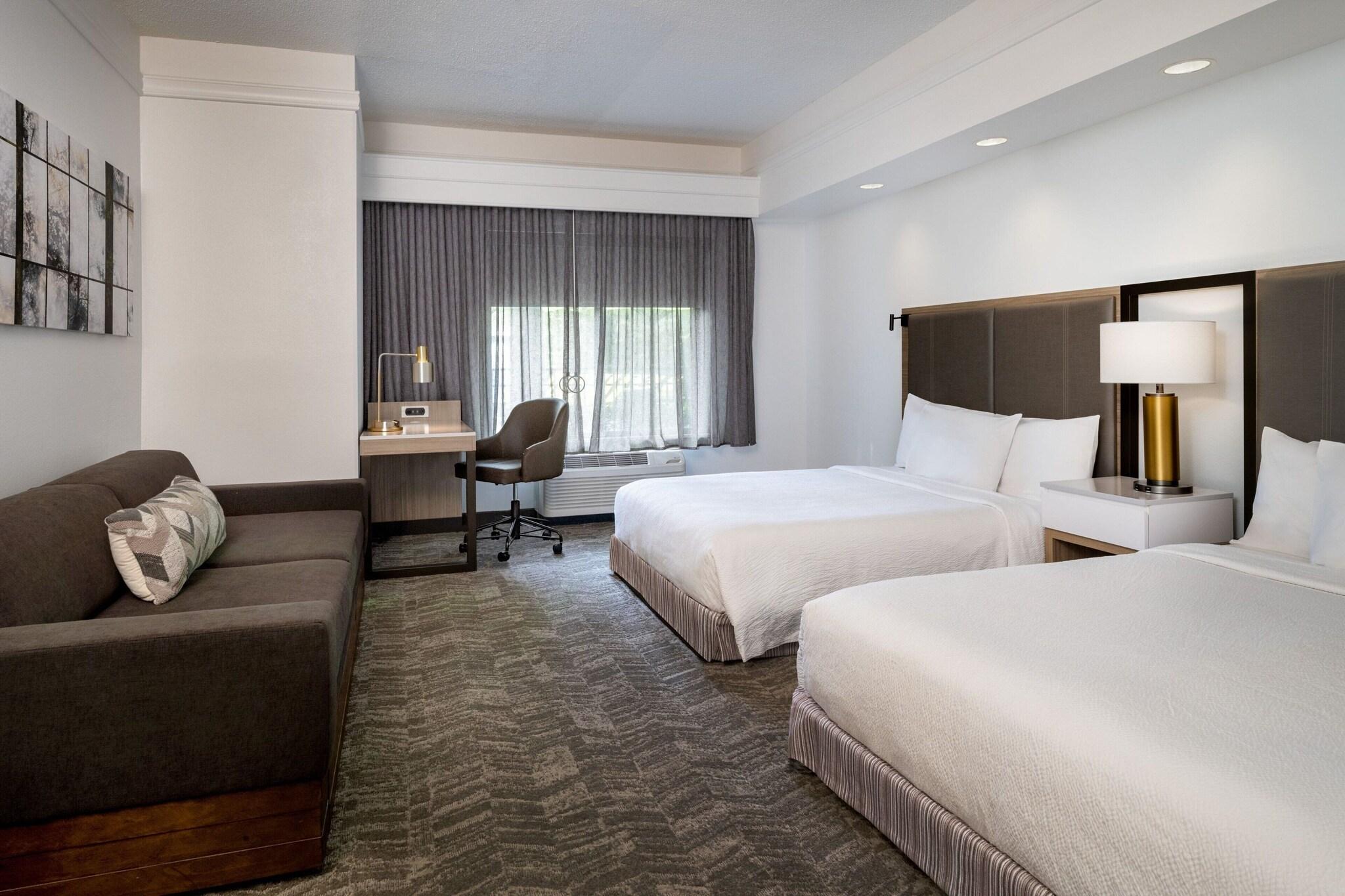 Suite Two Queen Beds