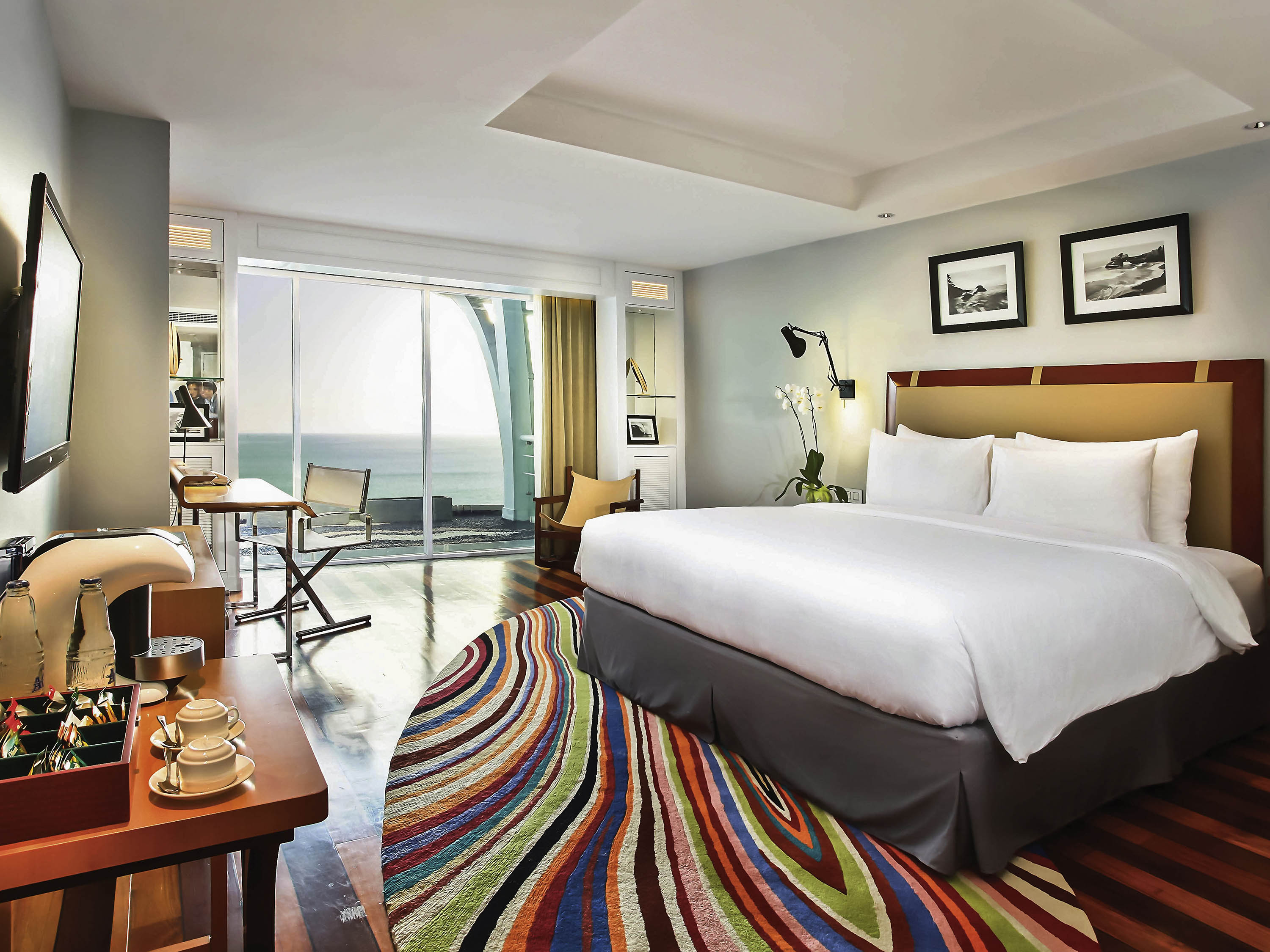 Junior Suite King Size Bed