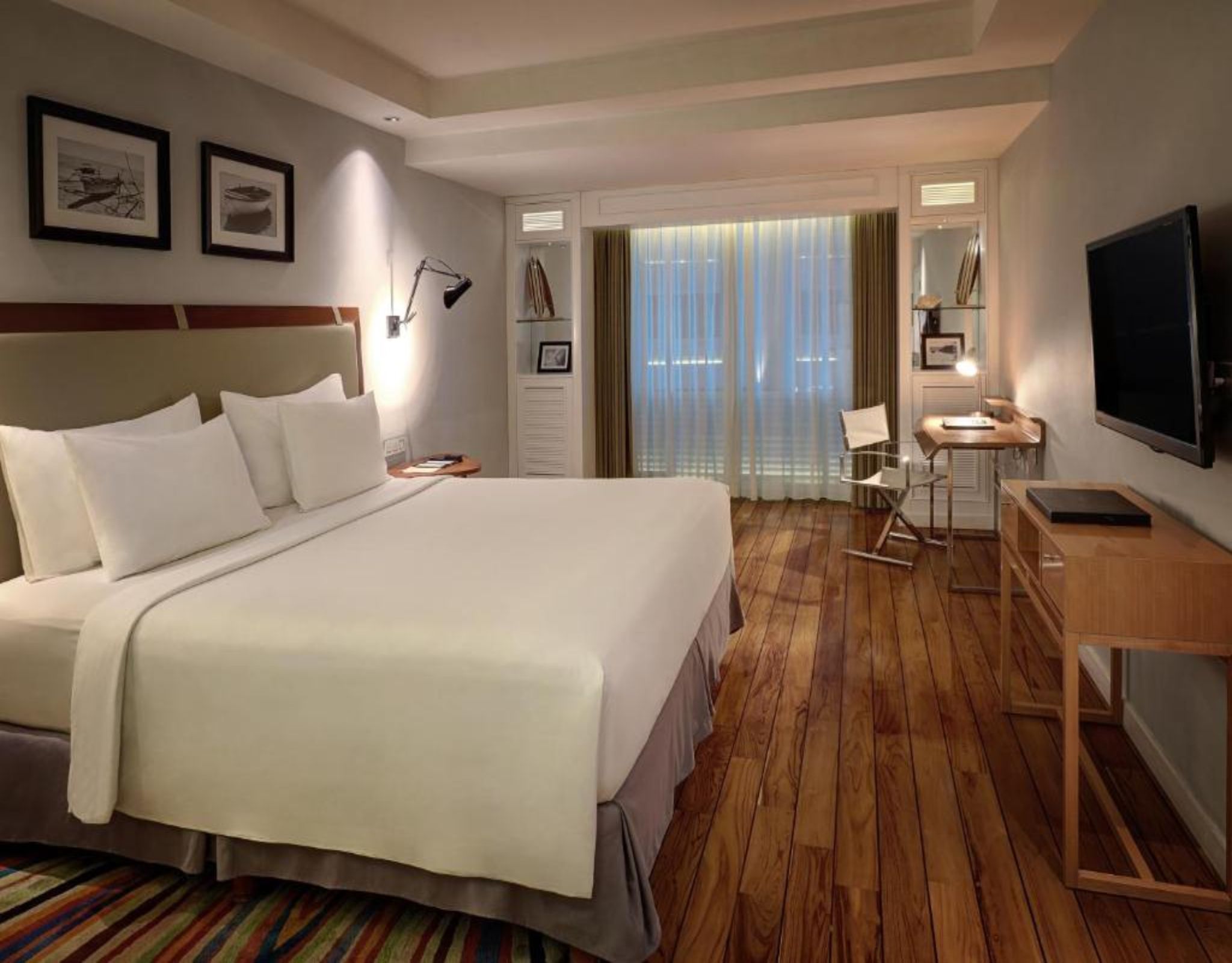 Double Classic King Bed