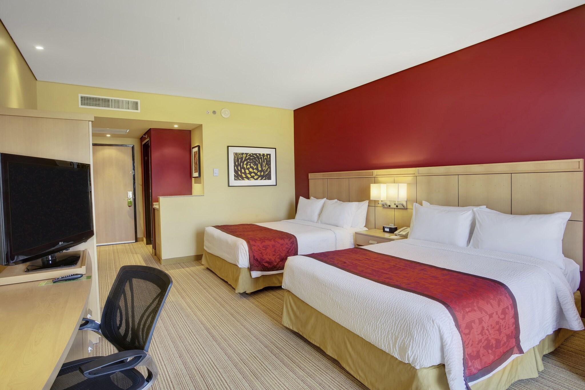 Quadruple Two Queen Beds