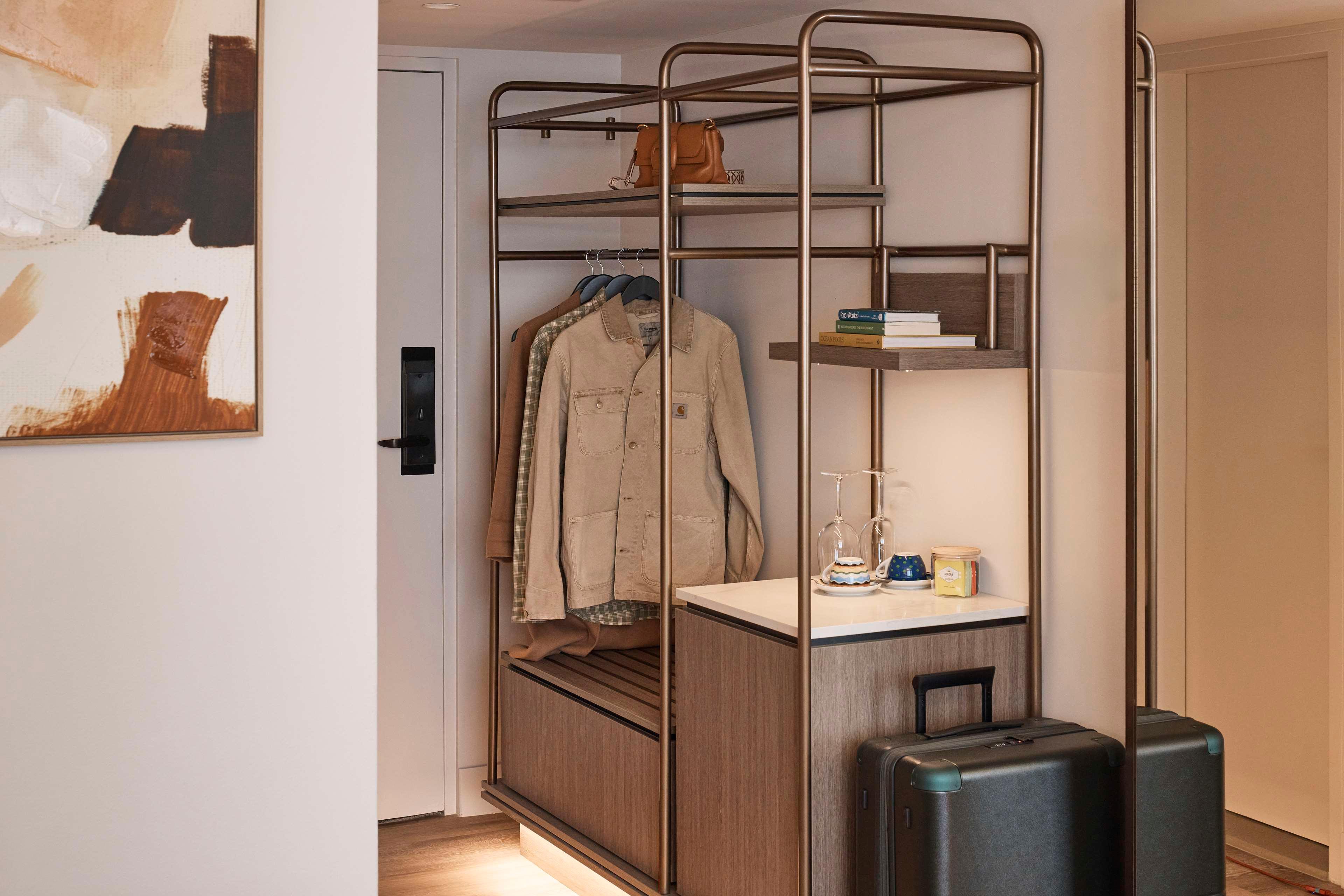 Double Executive Queen Bed