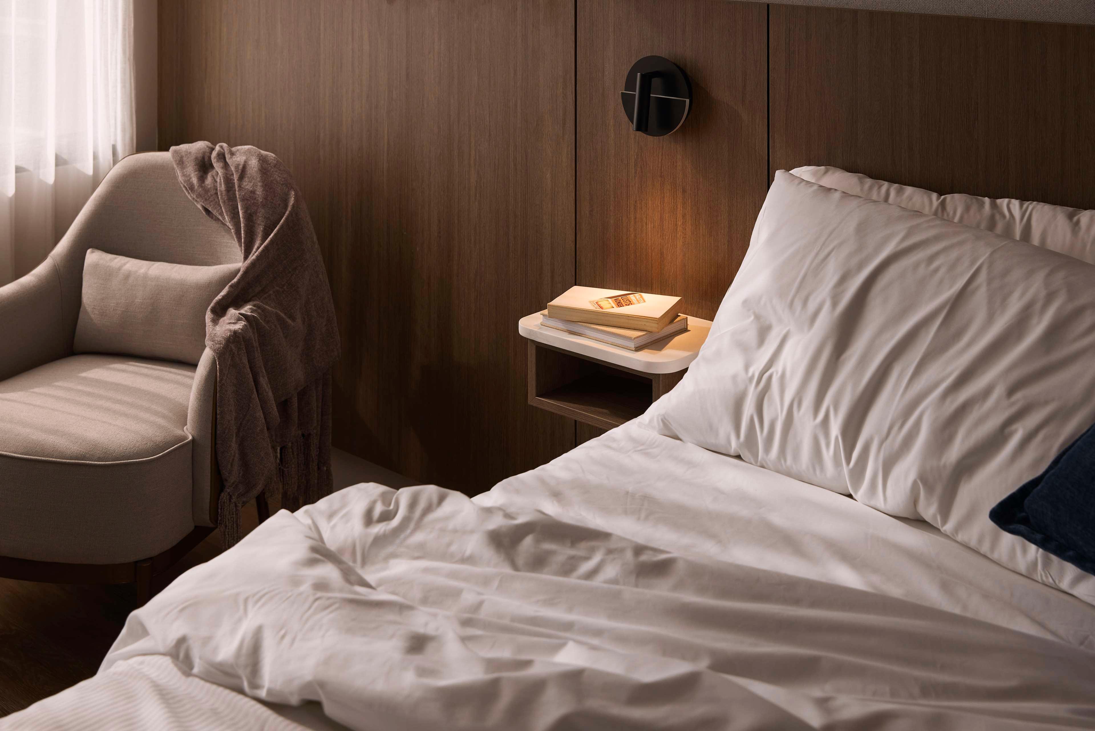 Double Deluxe Queen Bed