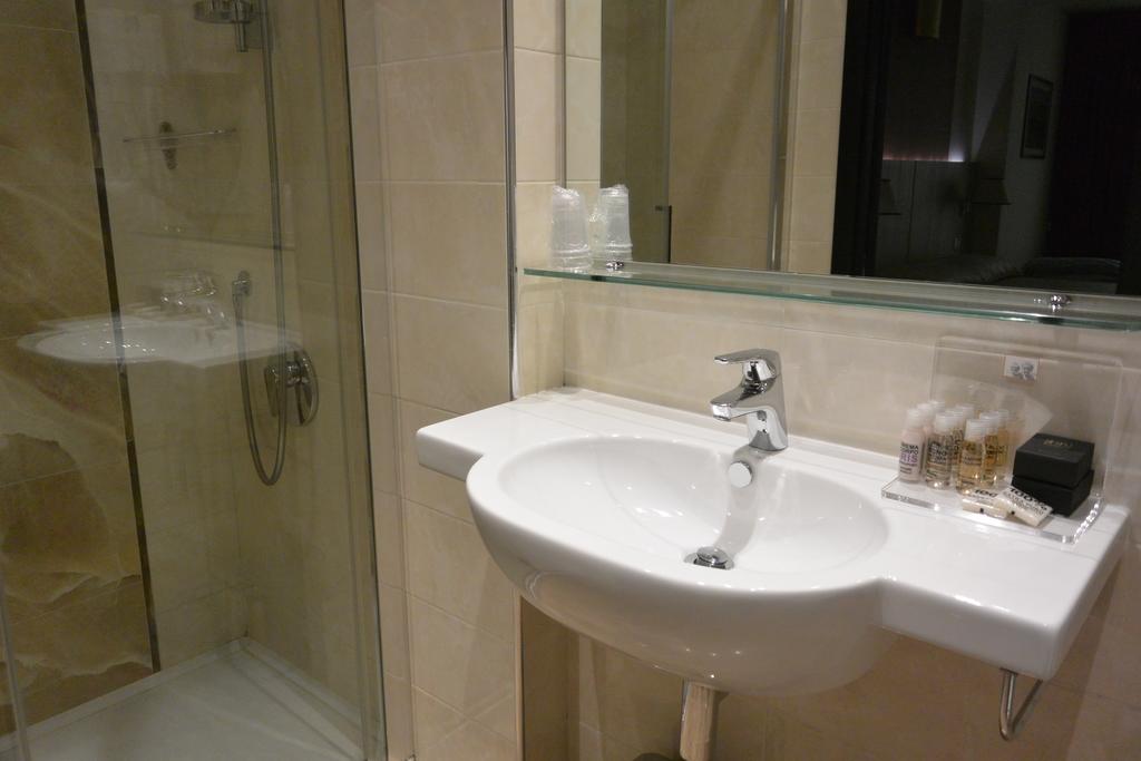 Double or Twin Deluxe