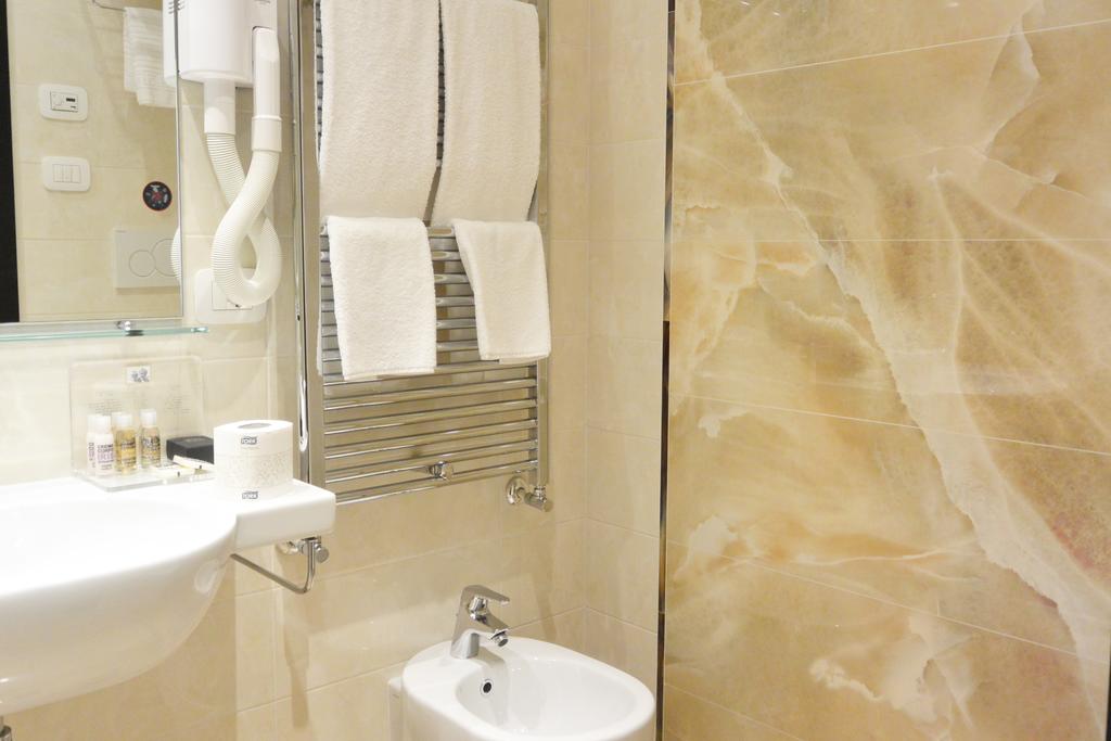 Double or Twin Deluxe