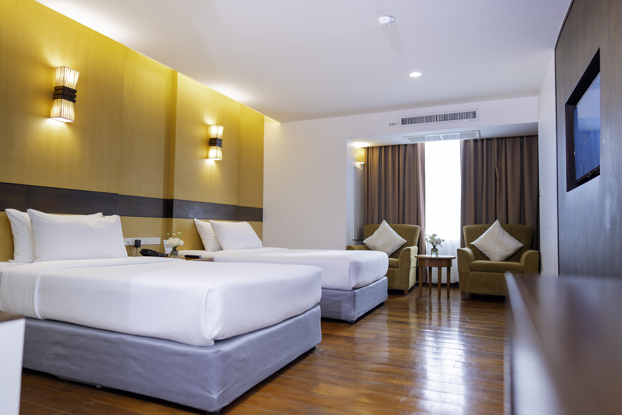 Double or Twin Deluxe