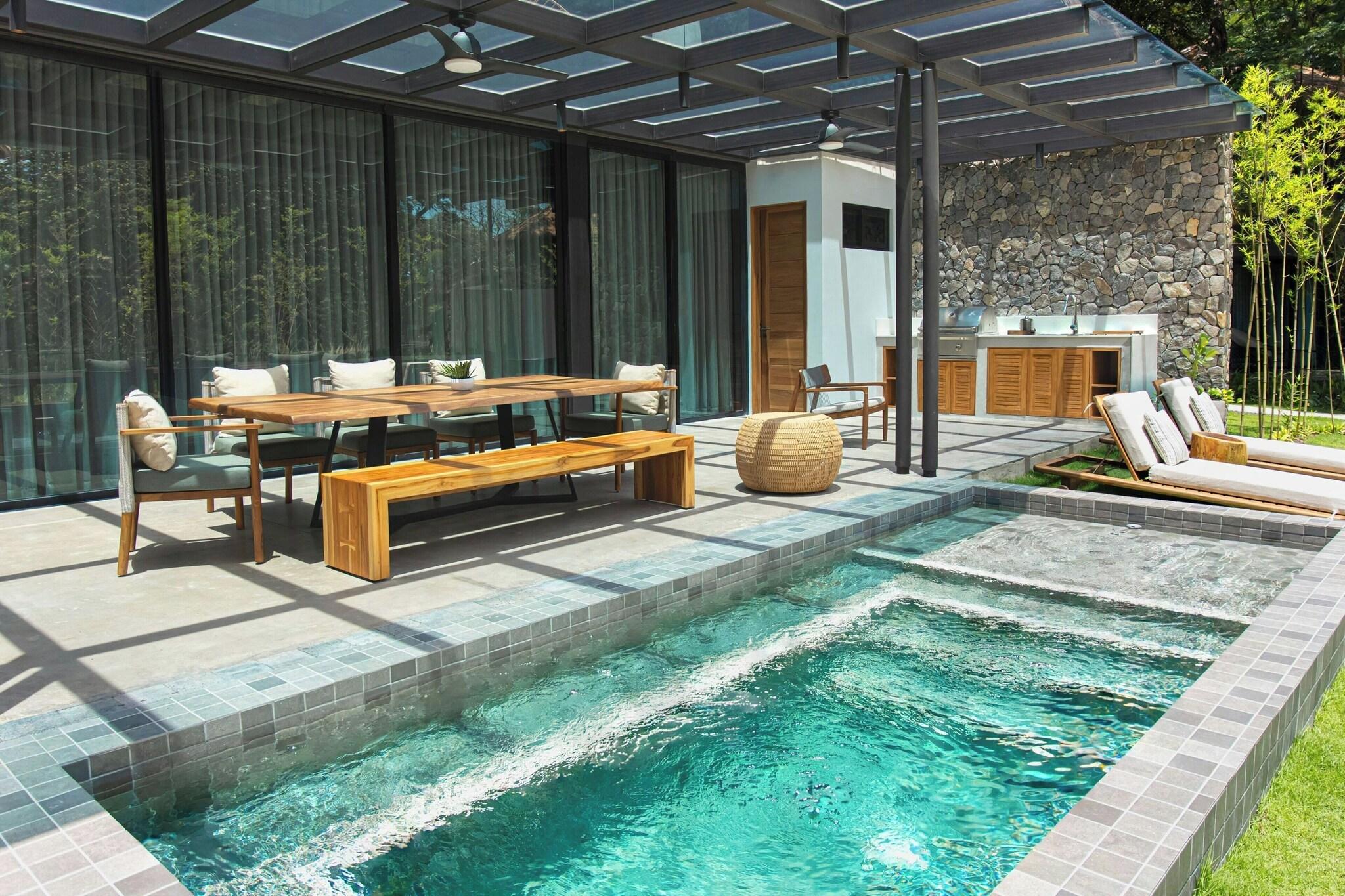 Villa Garden View with Balcony