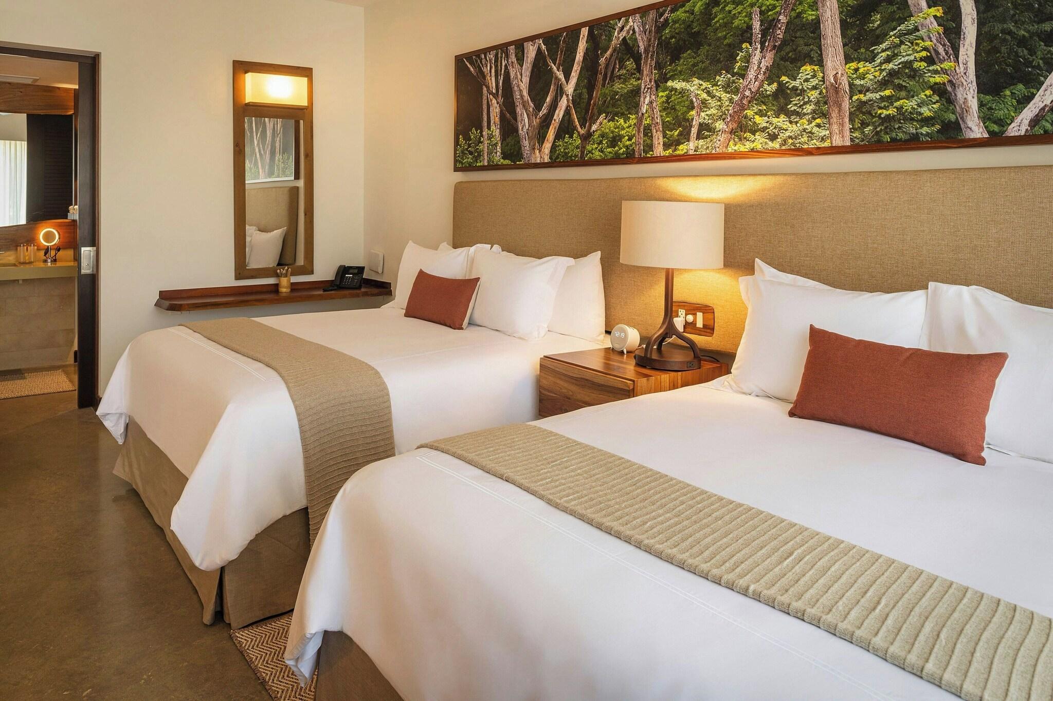 Suite Two Queen Beds