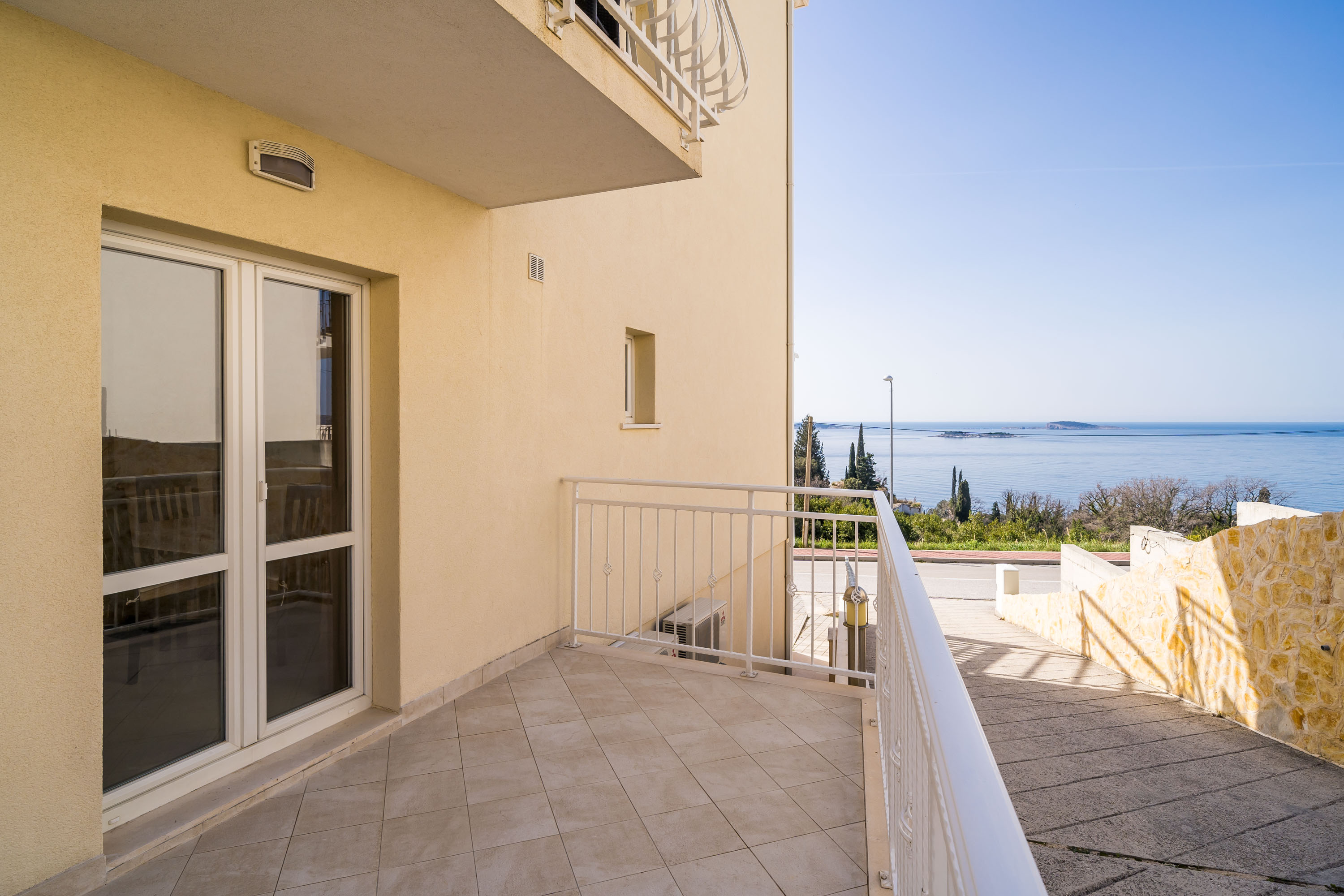 Apartment Two Bedrooms with Terrace