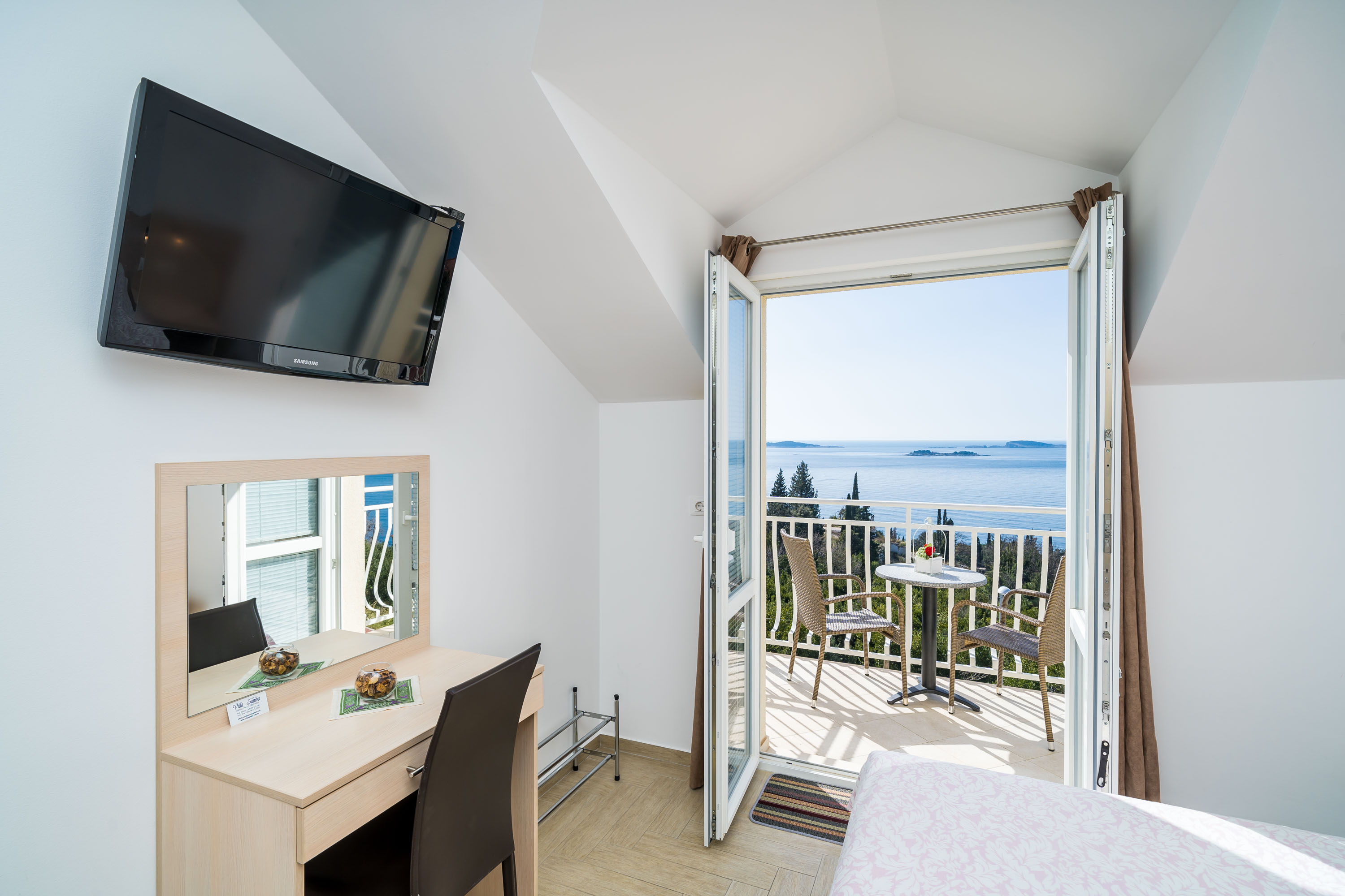 Apartment Two Bedrooms with Terrace