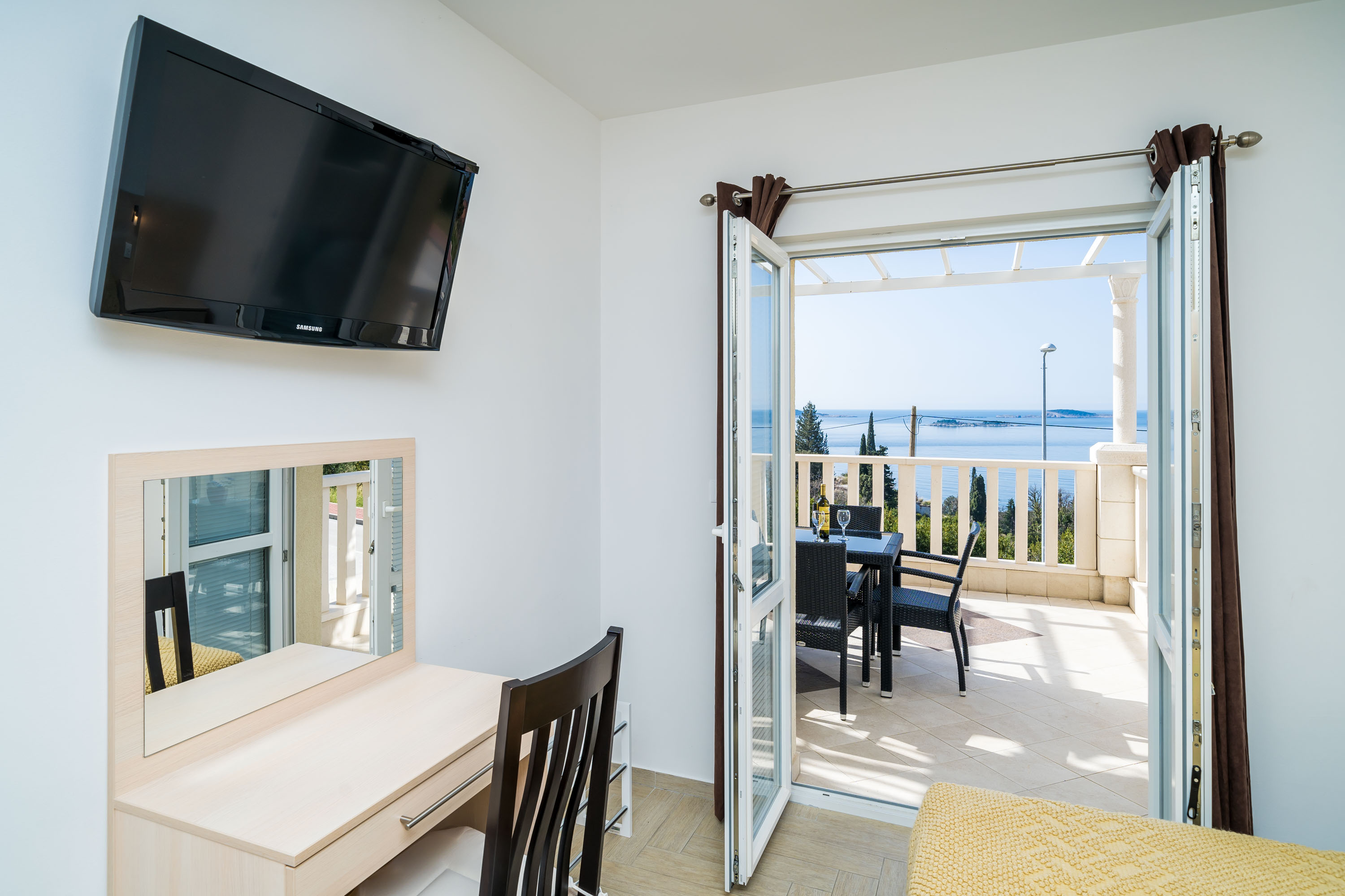 Apartment Two Bedrooms with Terrace