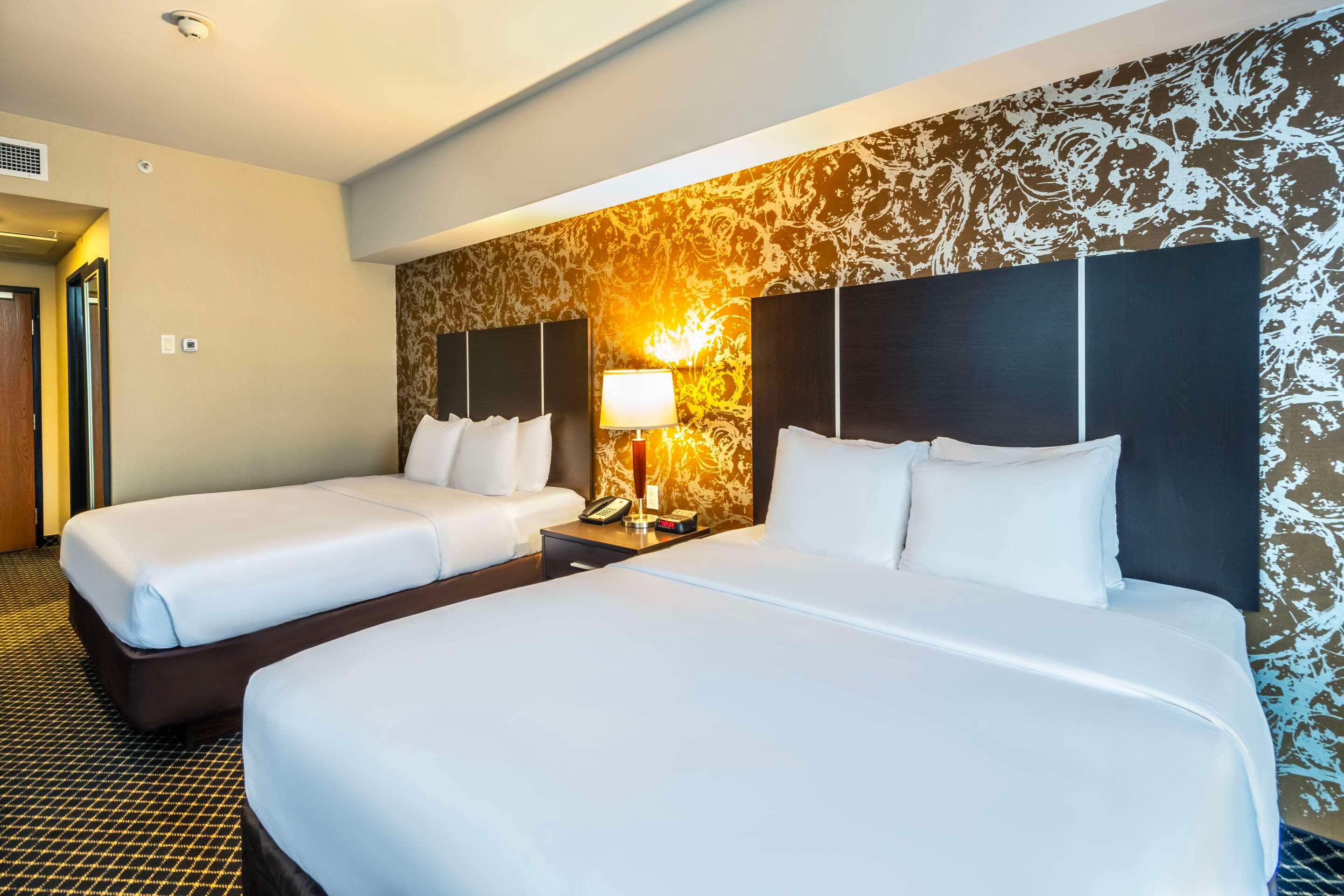 Double or Twin Two Queen Beds