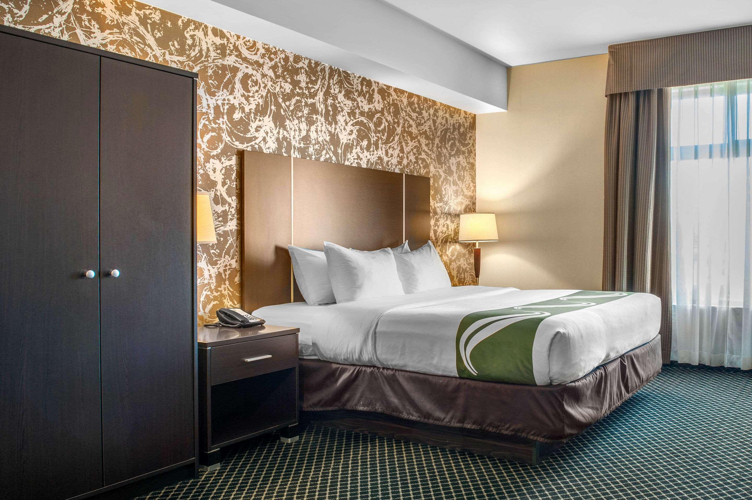 Double King Bed Non Smoking