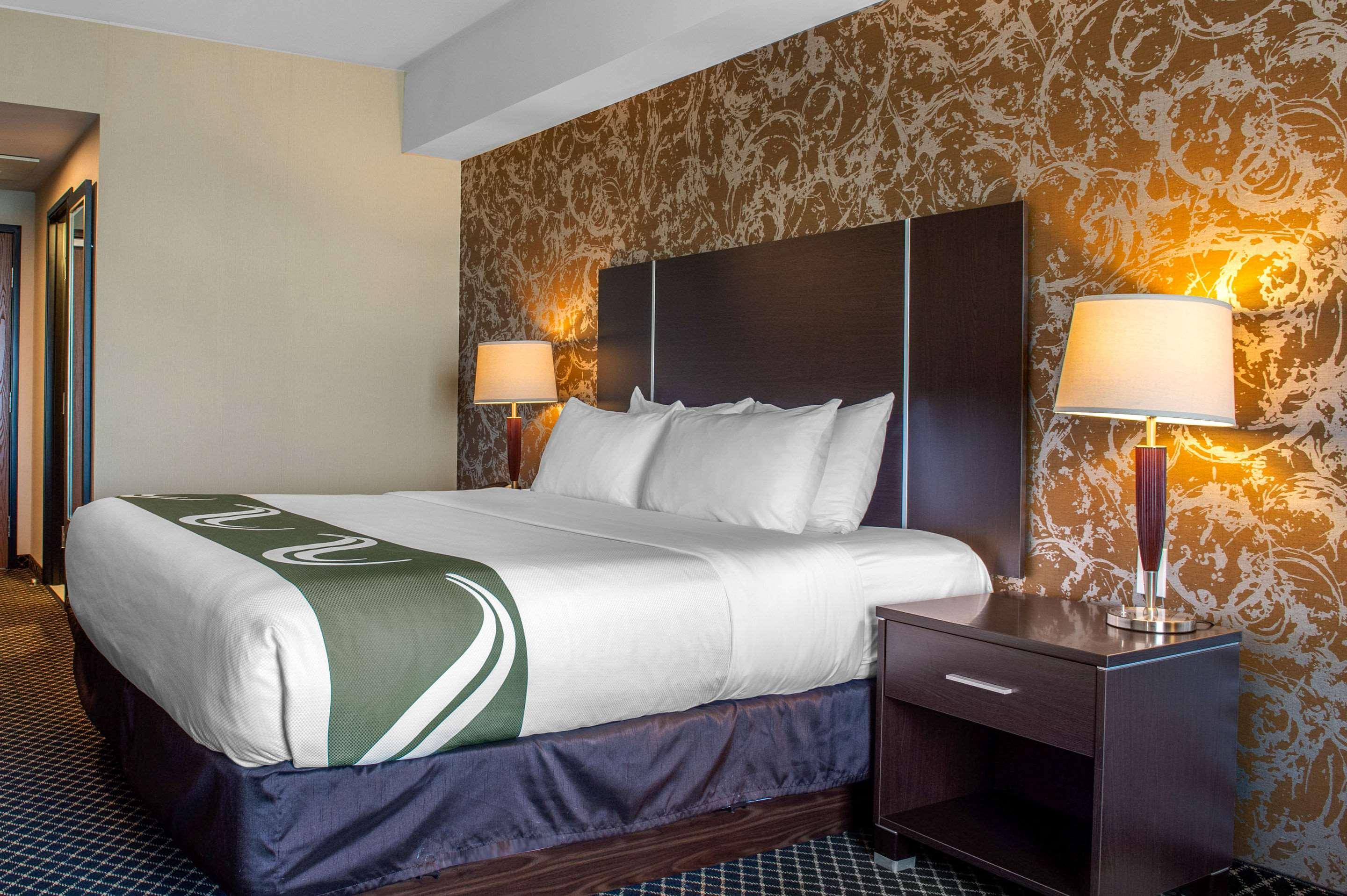 Double King Bed Non Smoking