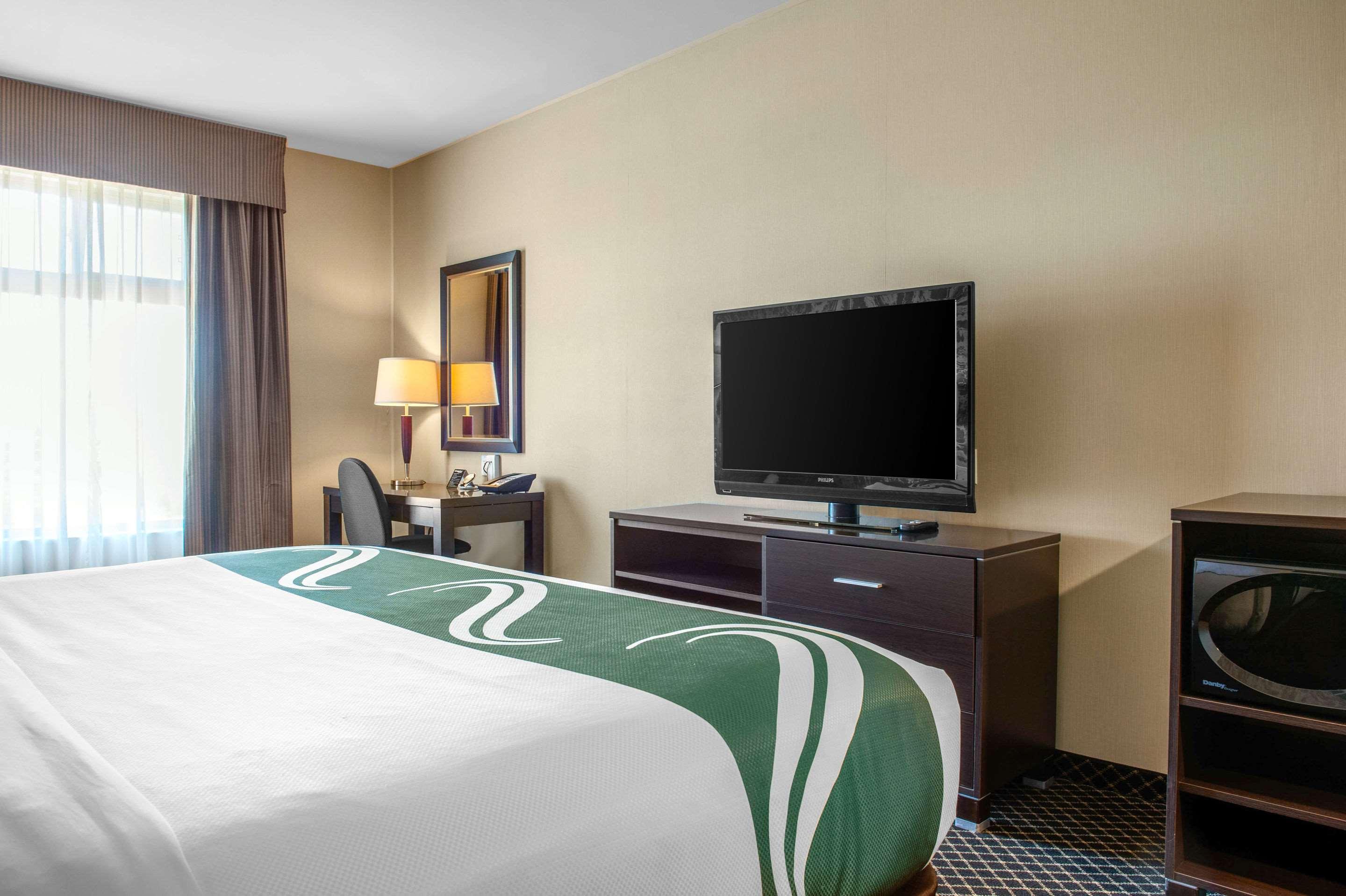 Double King Bed Non Smoking