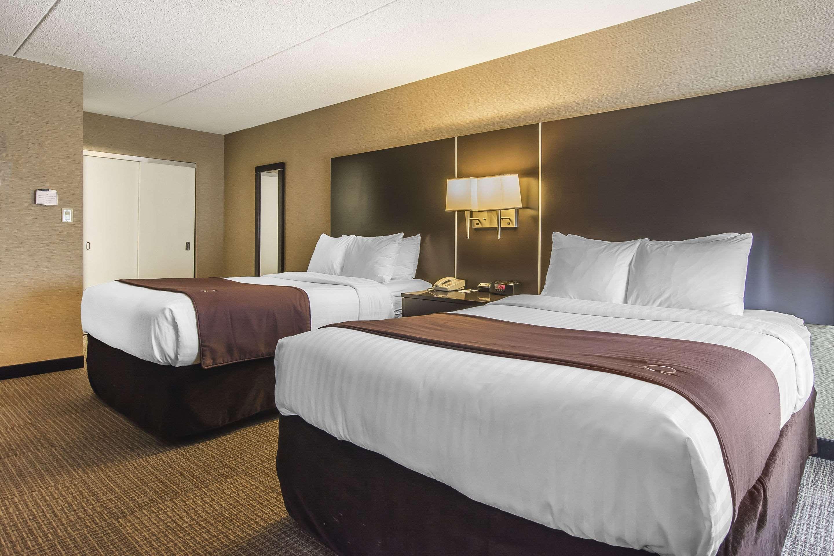 Suite Two Queen Beds Non Smoking