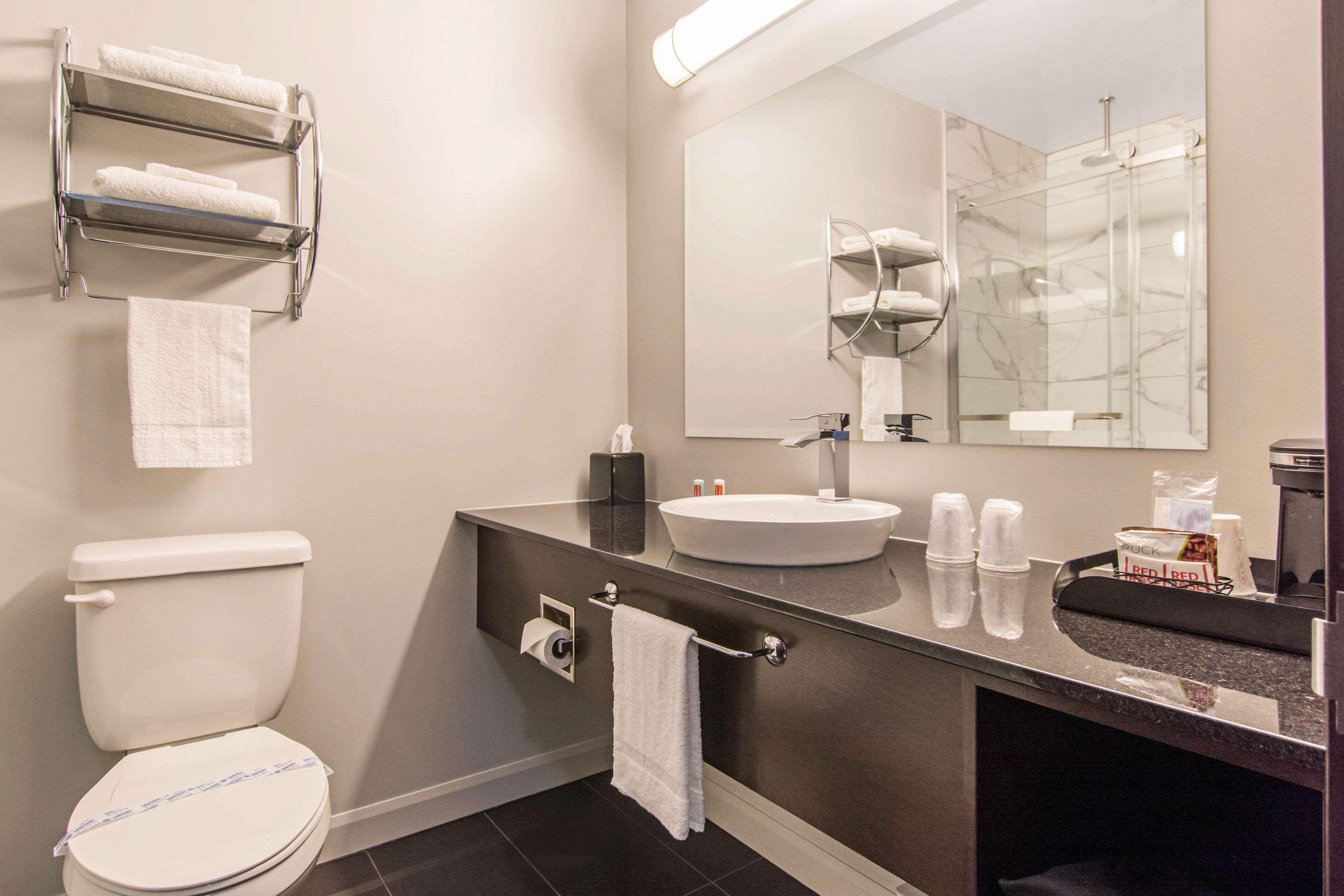 Double King Bed Non Smoking