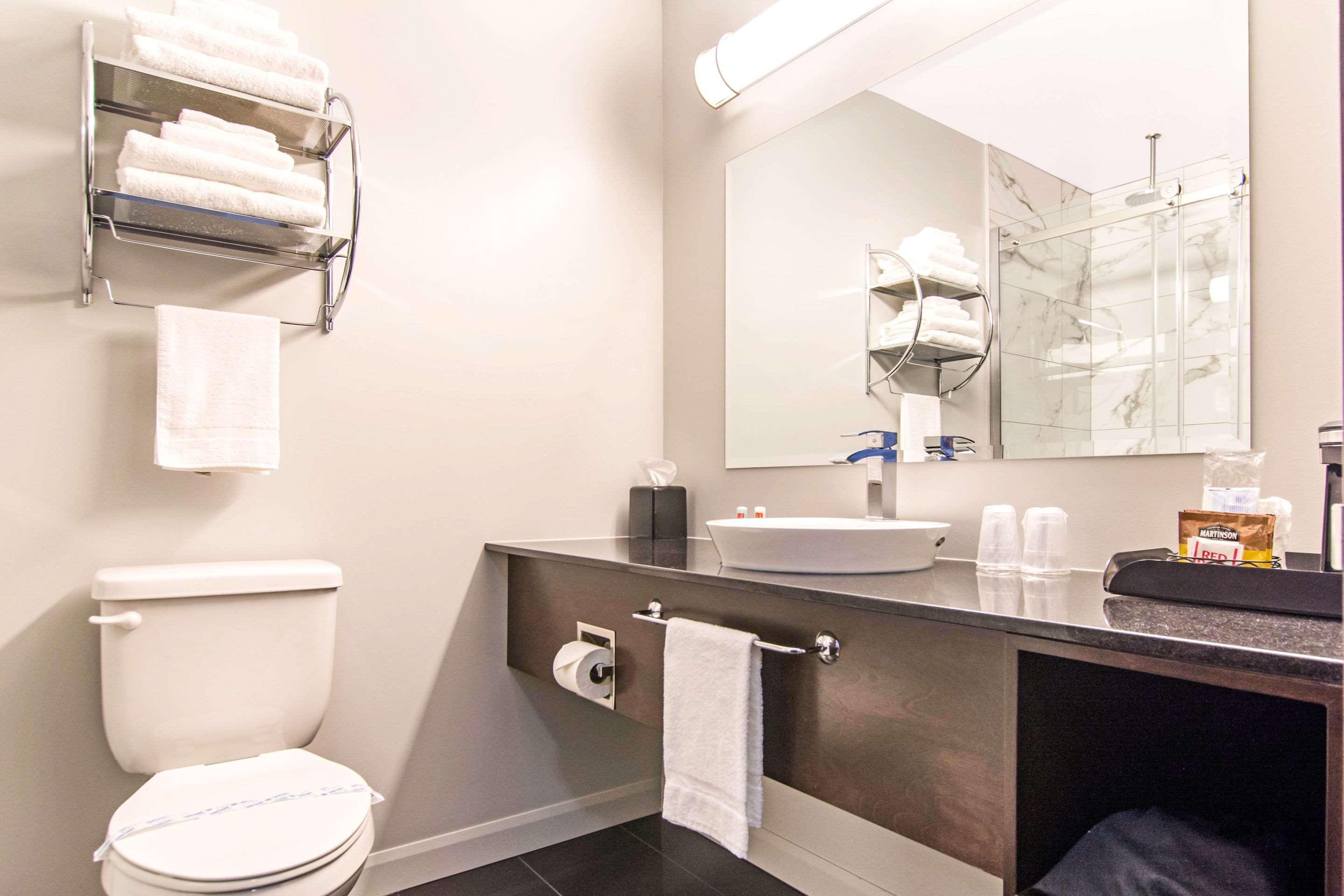 Double King Bed Non Smoking