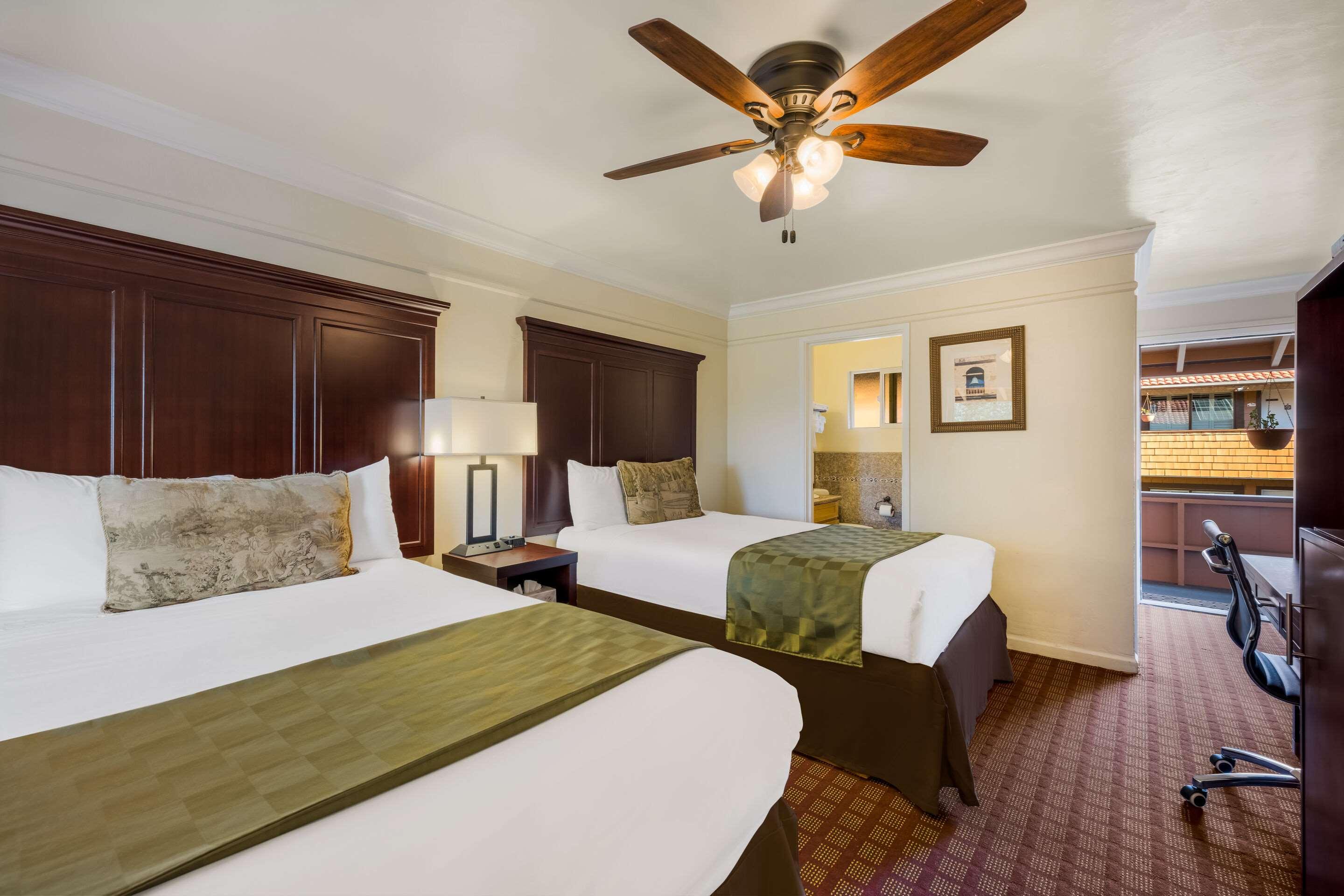 Room Two Double Beds