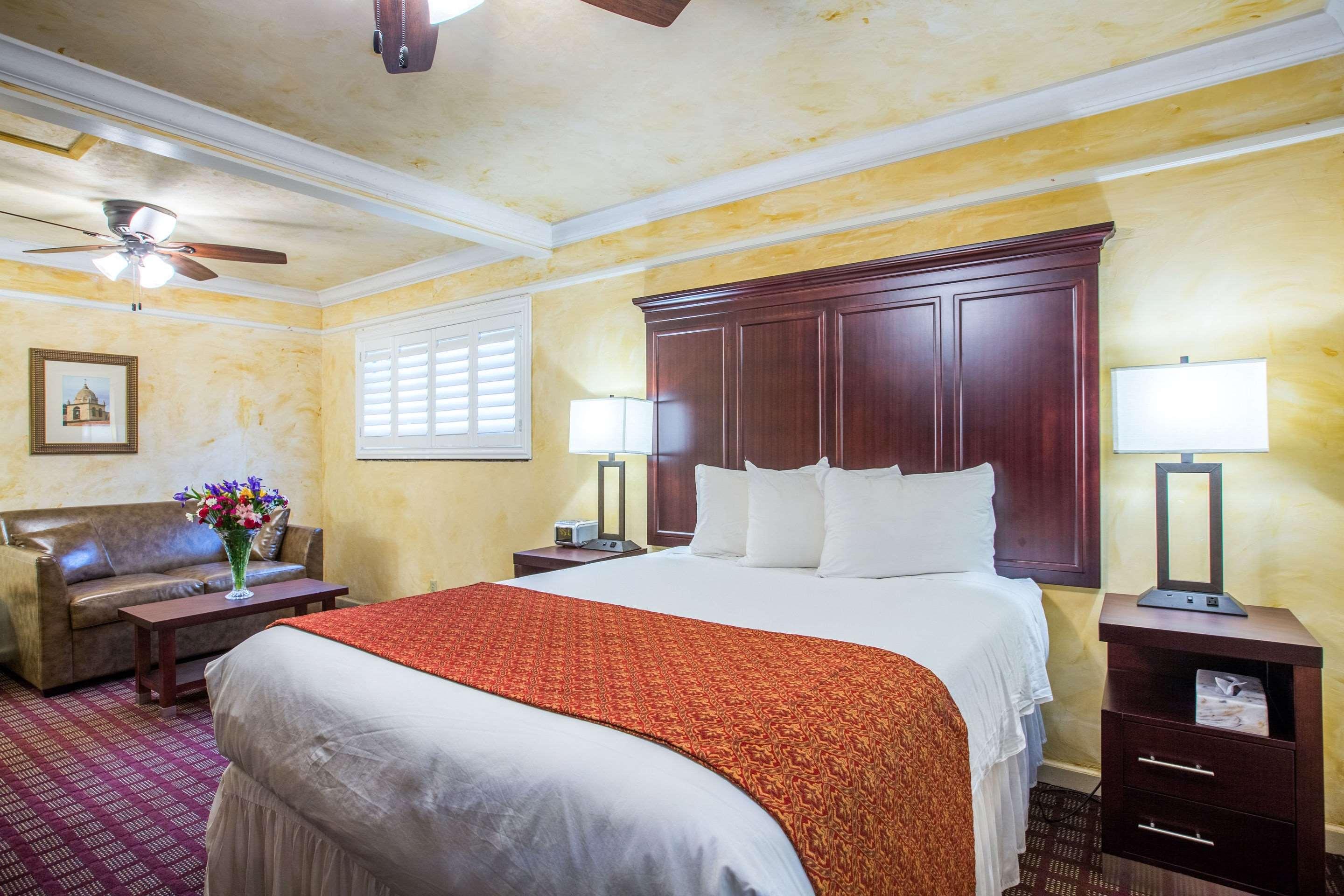 Suite Queen Bed Non Smoking