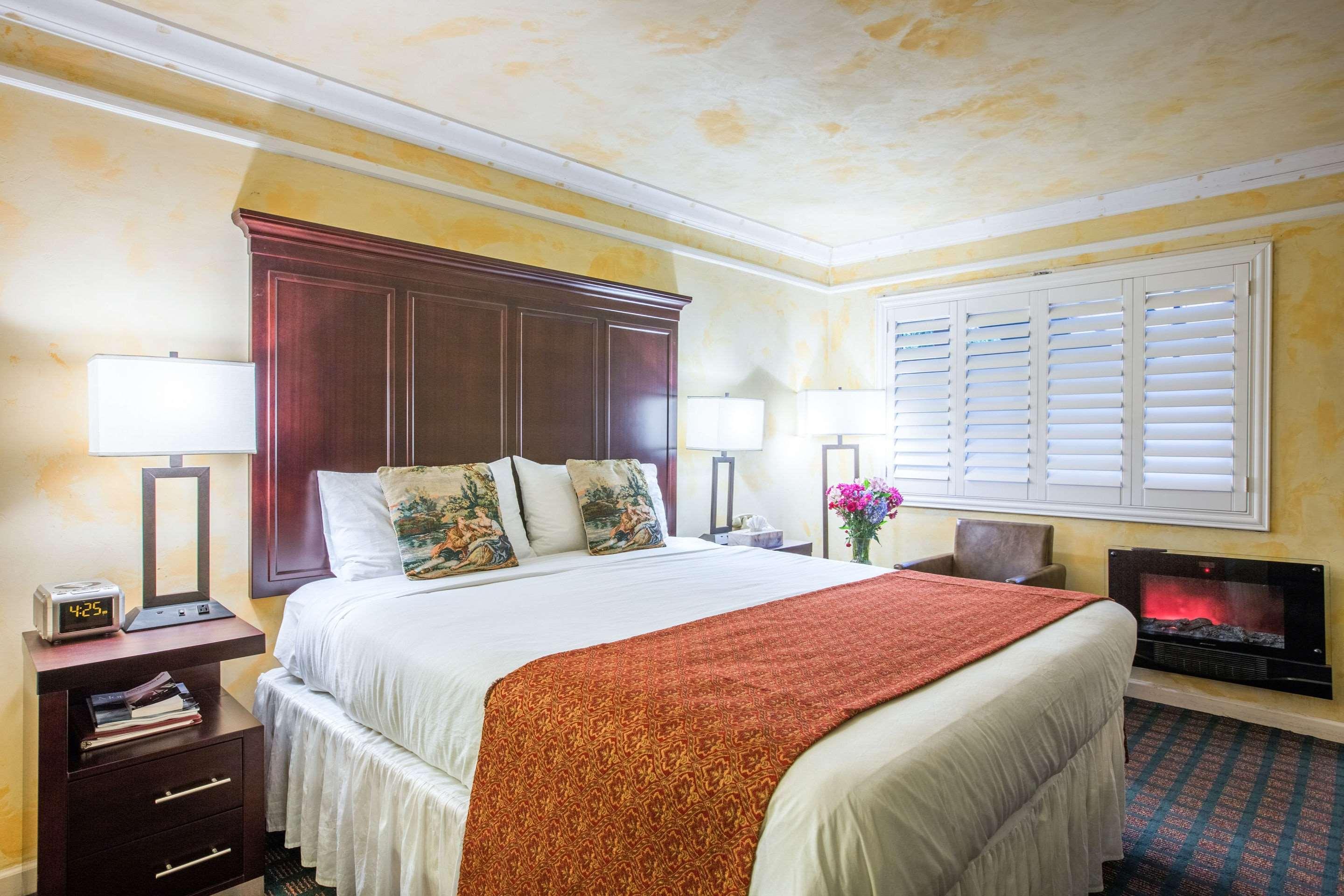 Double King Bed Non Smoking