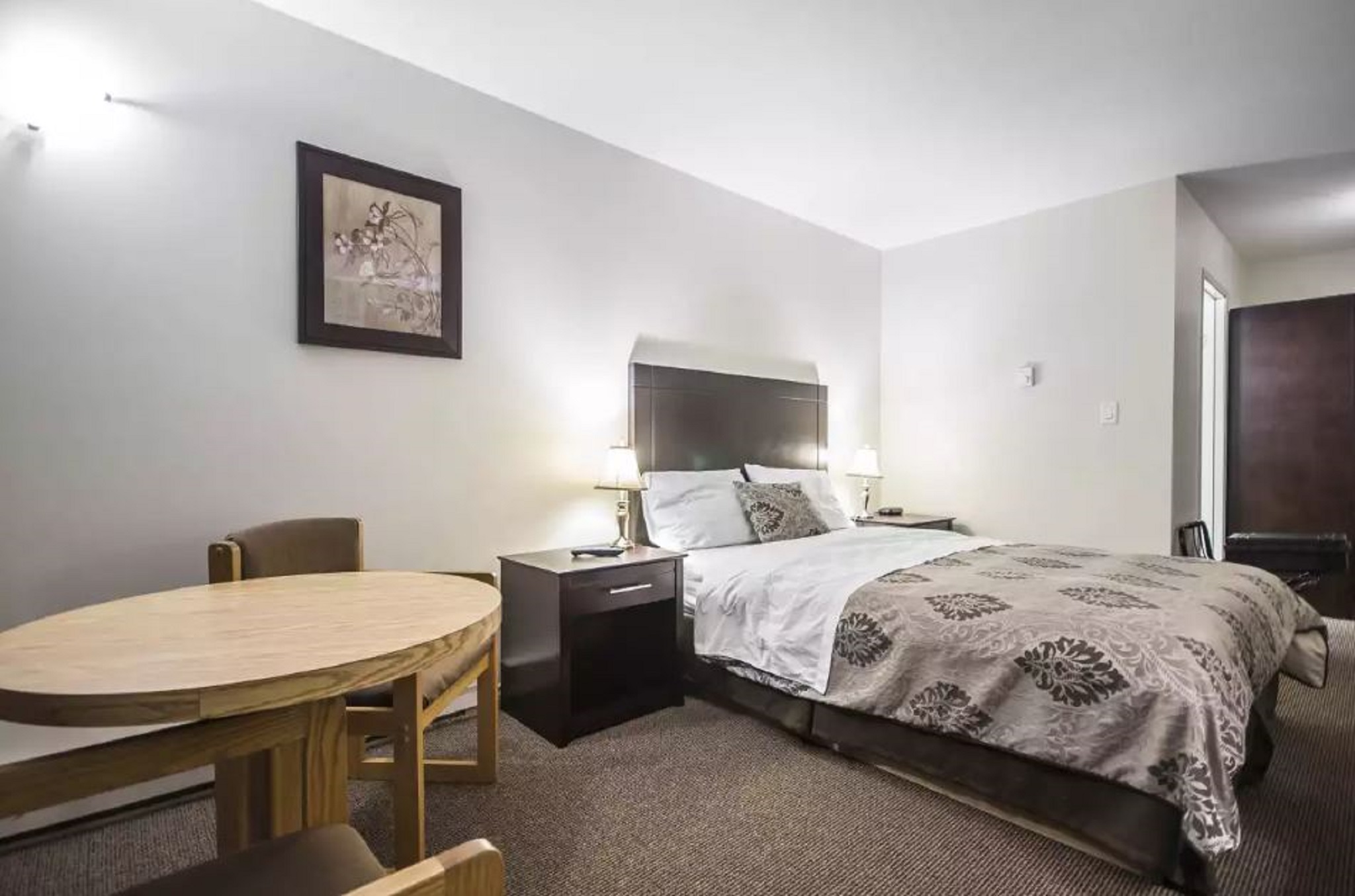 Double Queen Size Bed