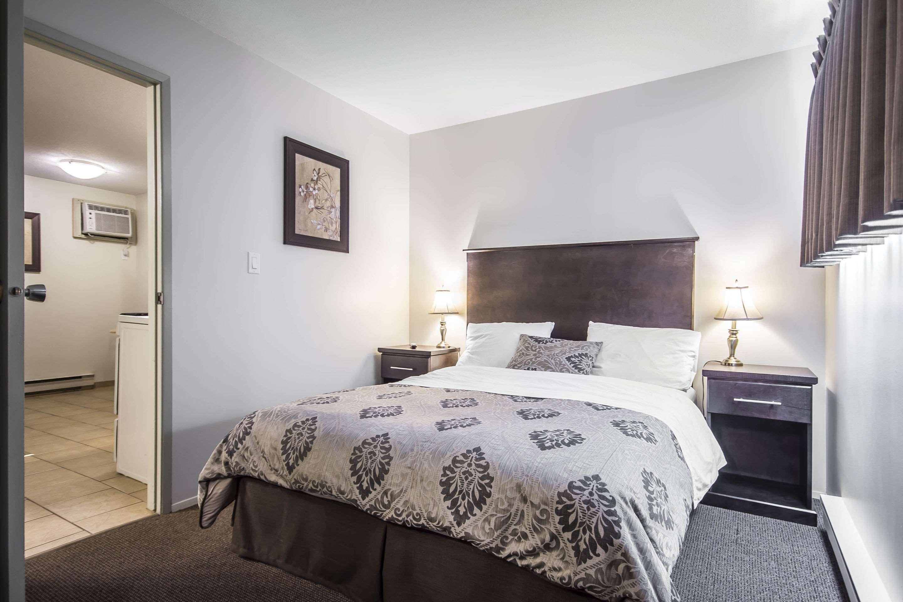 Suite Two Queen Beds Non Smoking