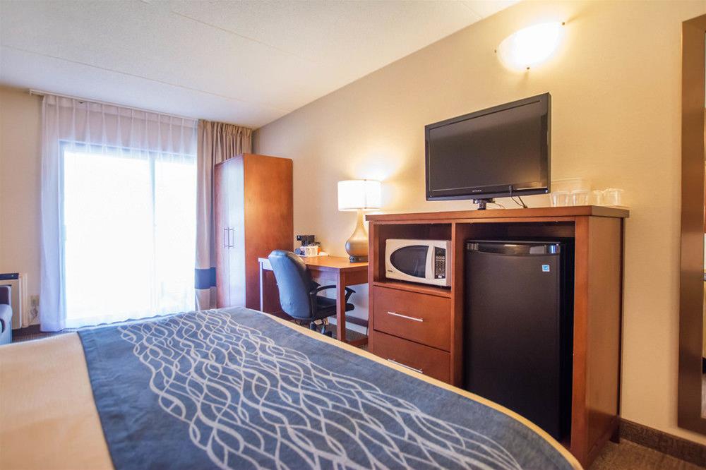 Double Queen Size Bed