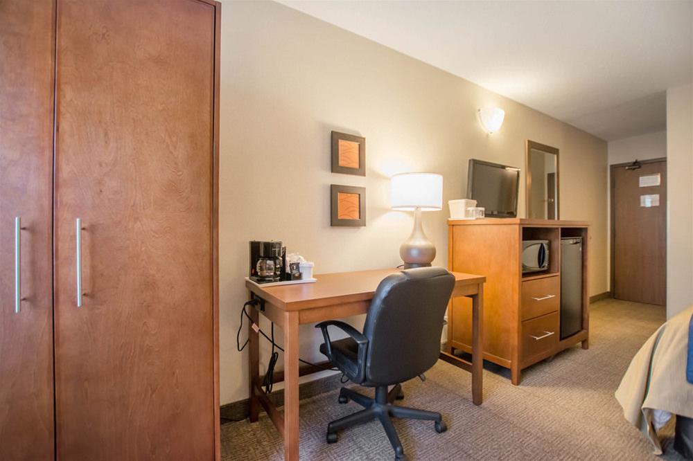 Double Queen Size Bed