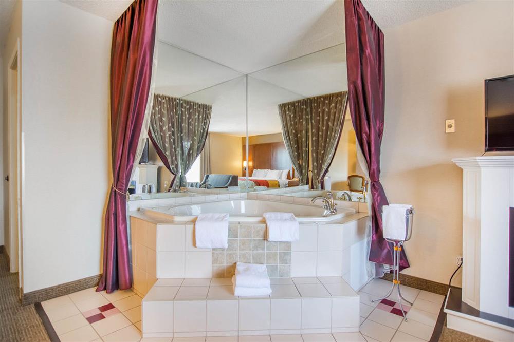 Double Queen Size Bed