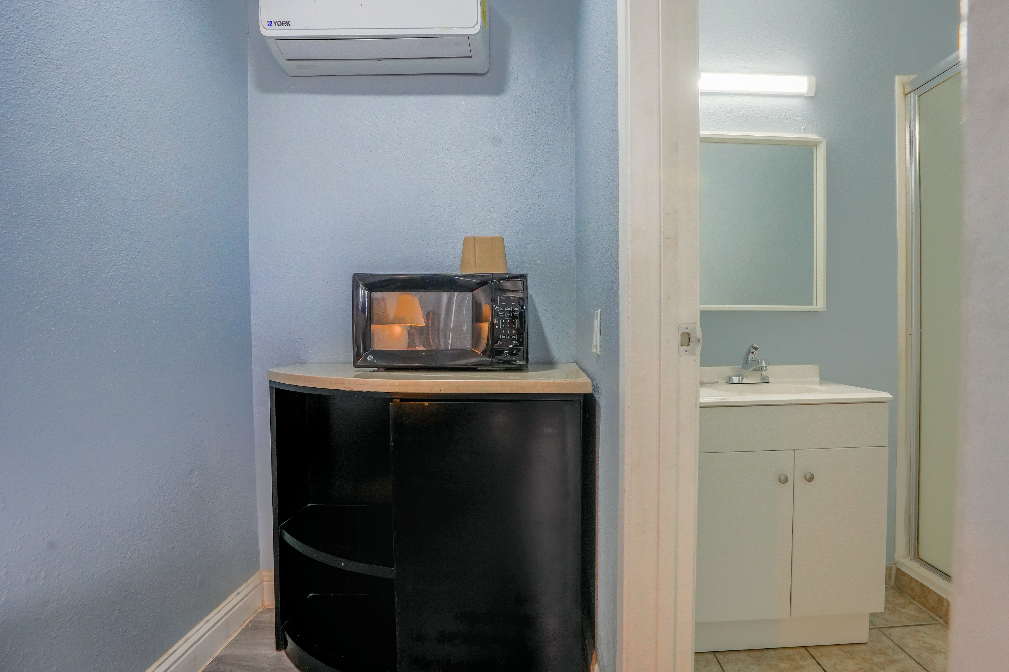 Room Queen Bed Non Smoking