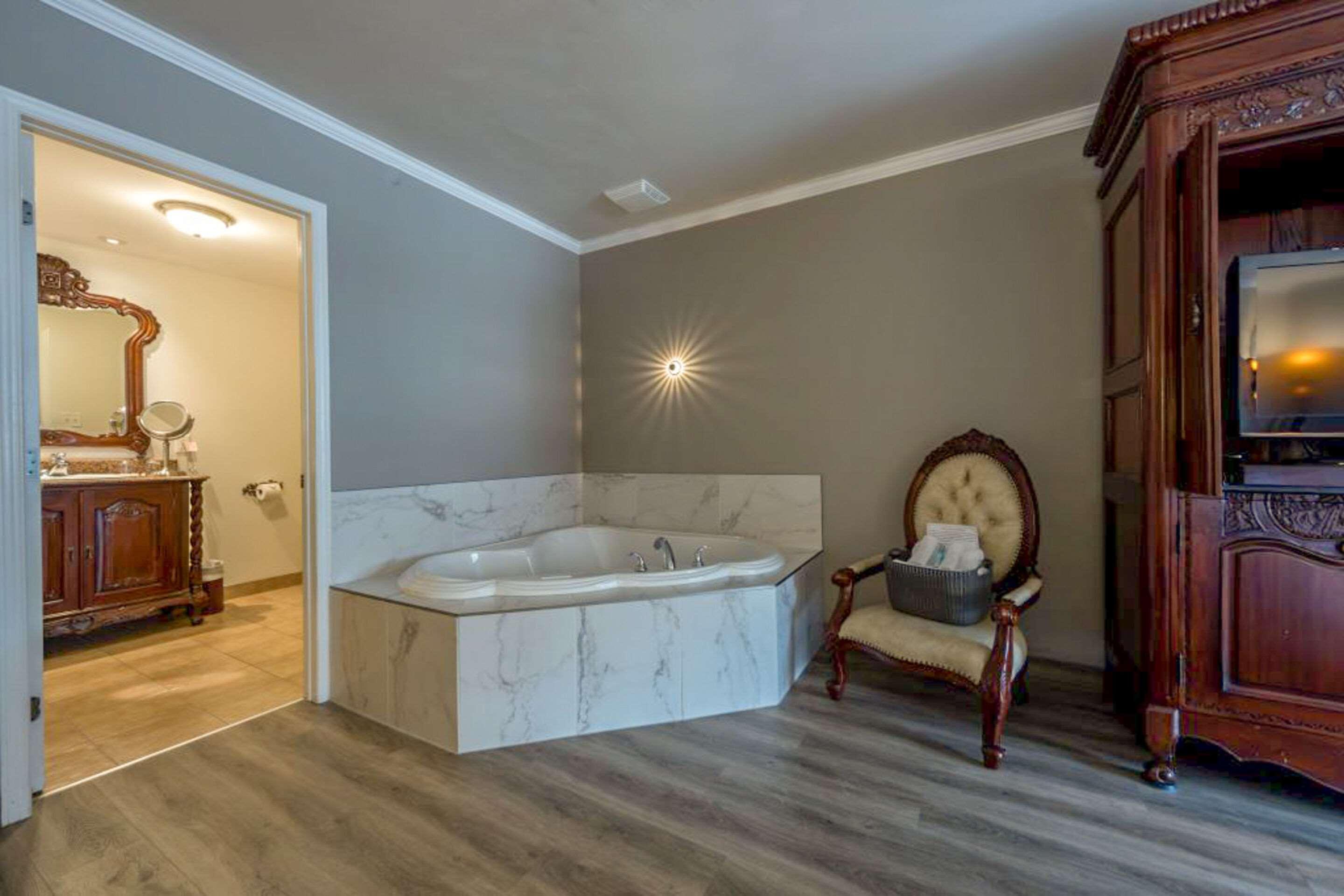 Suite King Bed Non Smoking