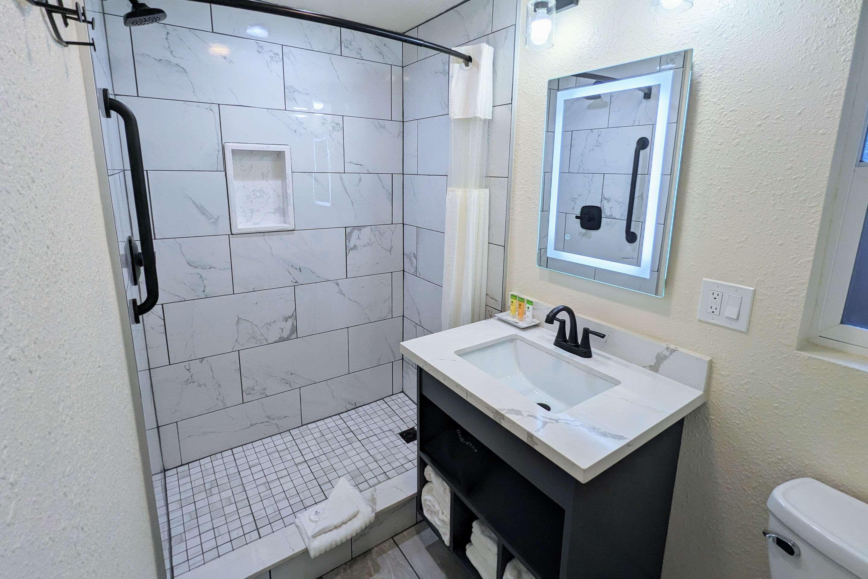 Double Two Queen Beds Non Smoking