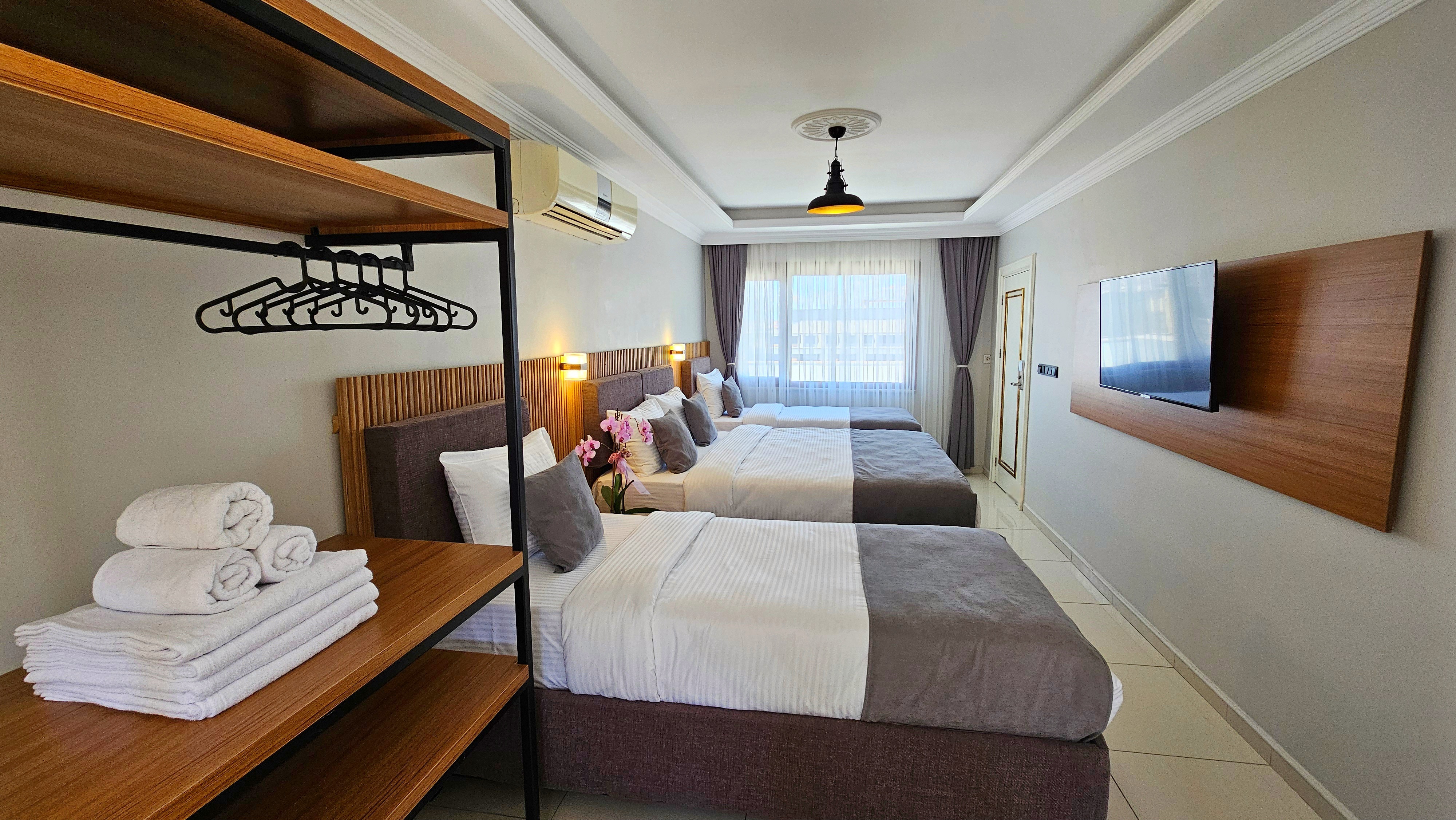 Family Room Capacity 5