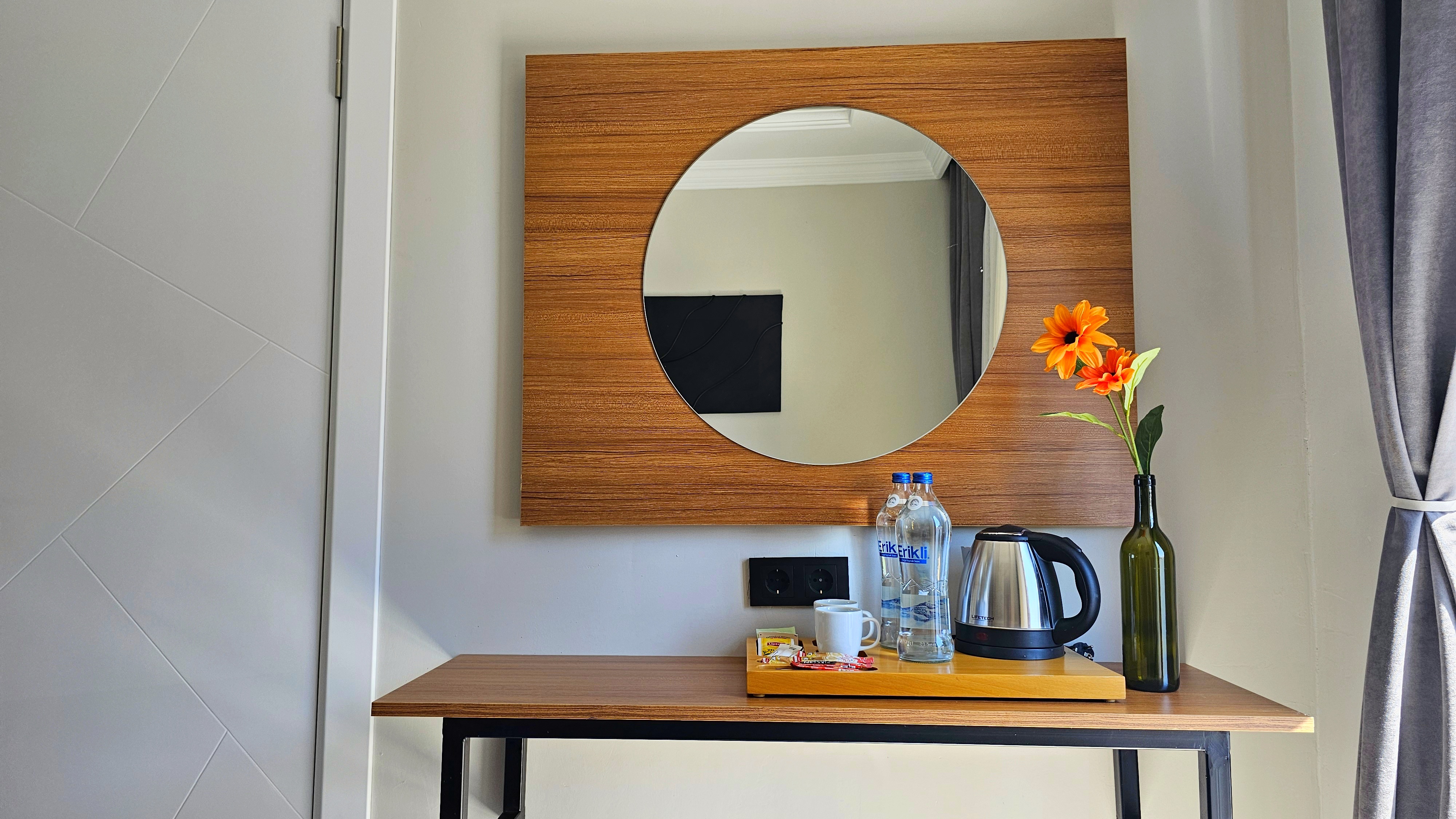 Family Room Capacity 5