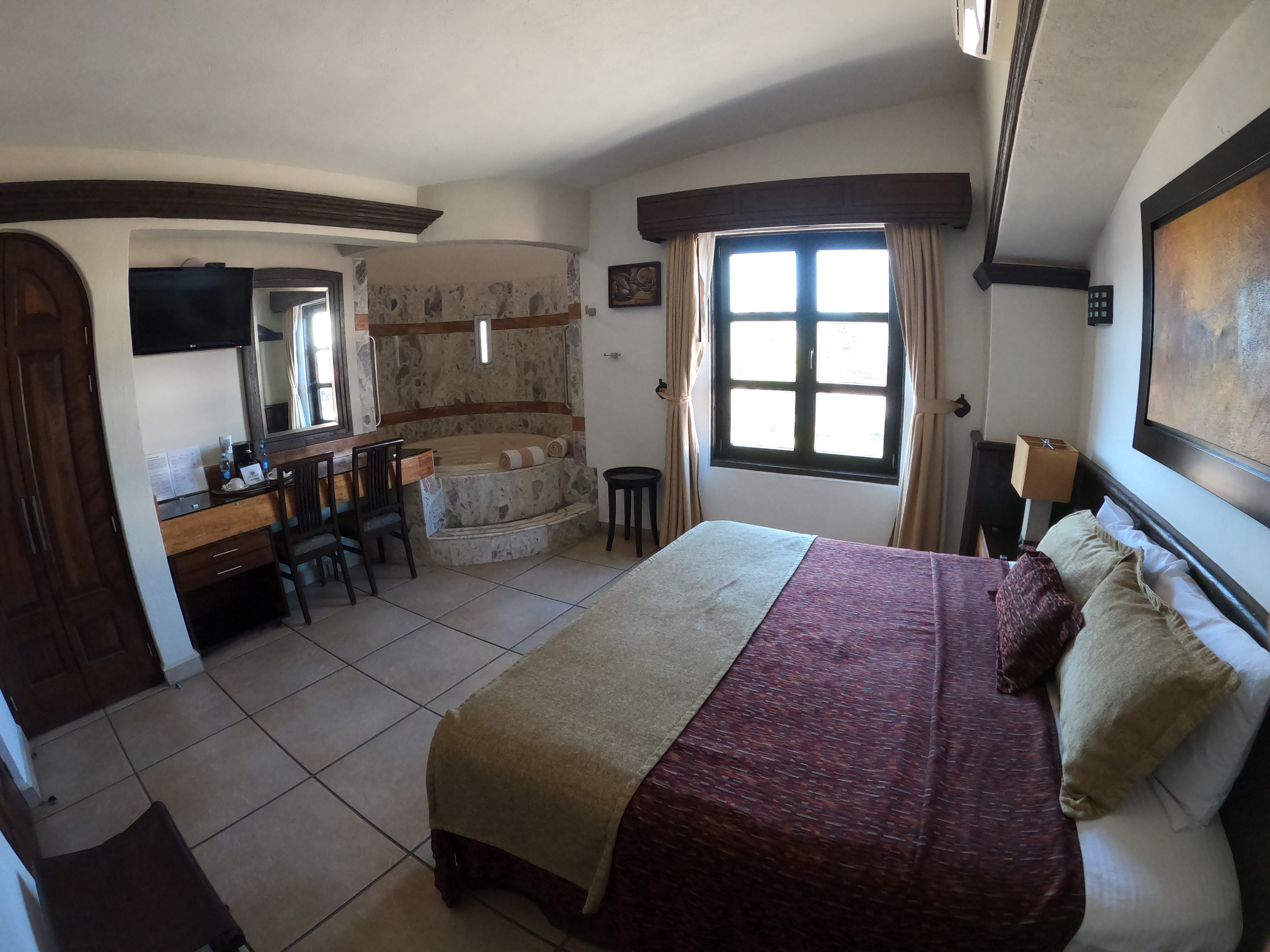 Junior Suite with Jacuzzi