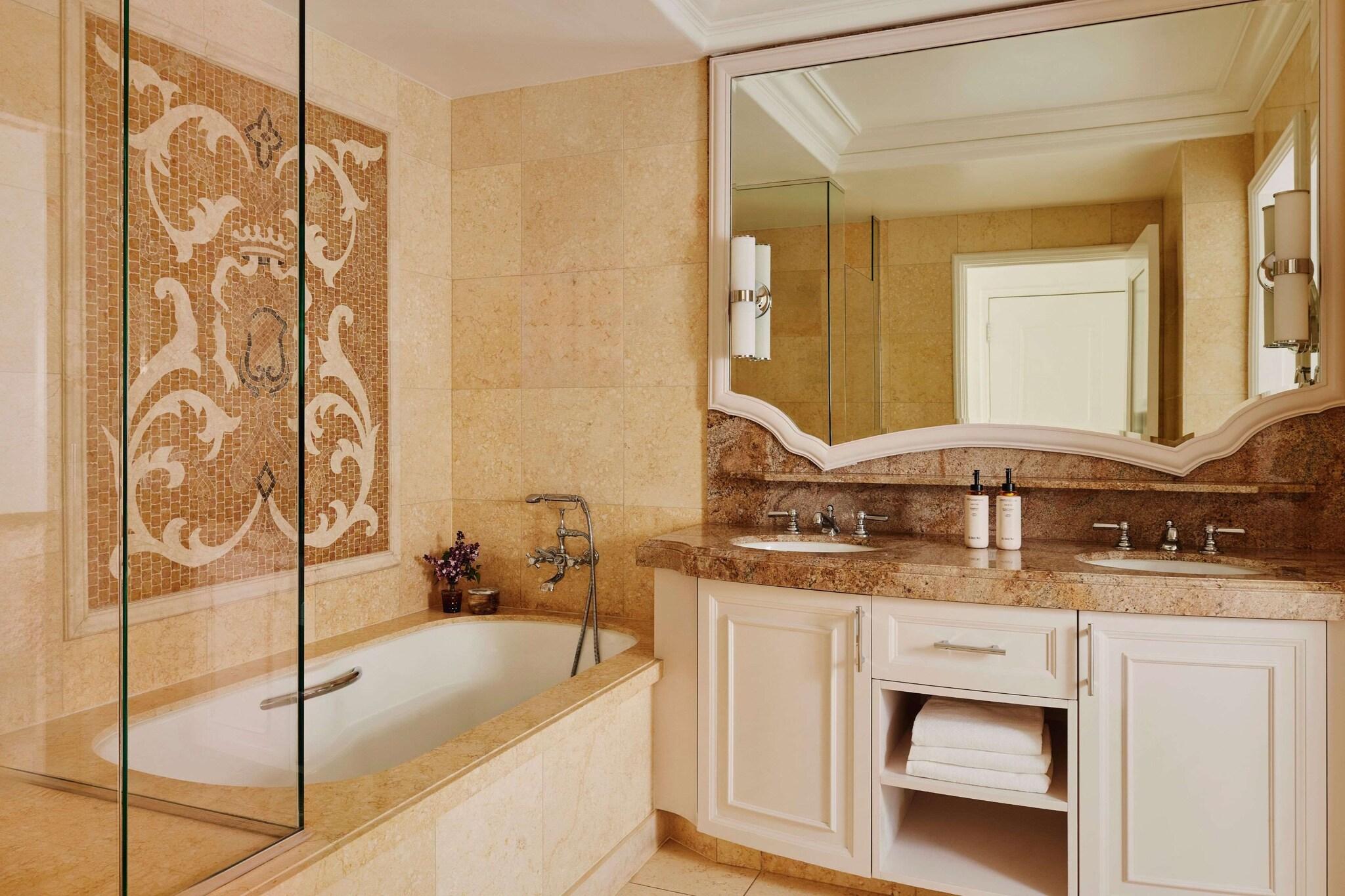 Double King Size Bed