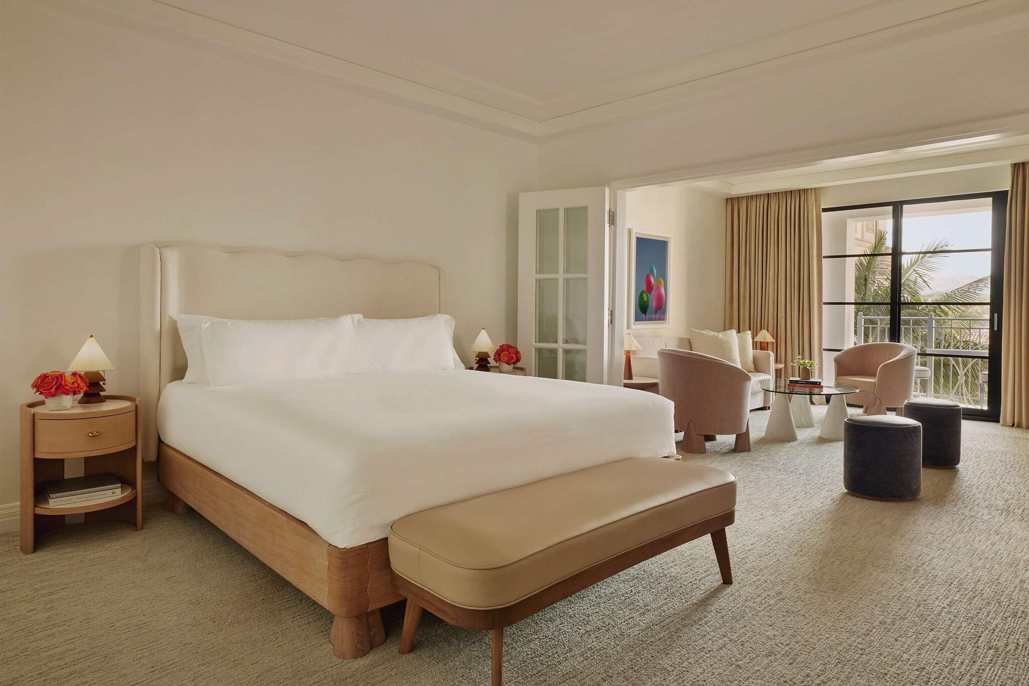 Studio King Size Bed