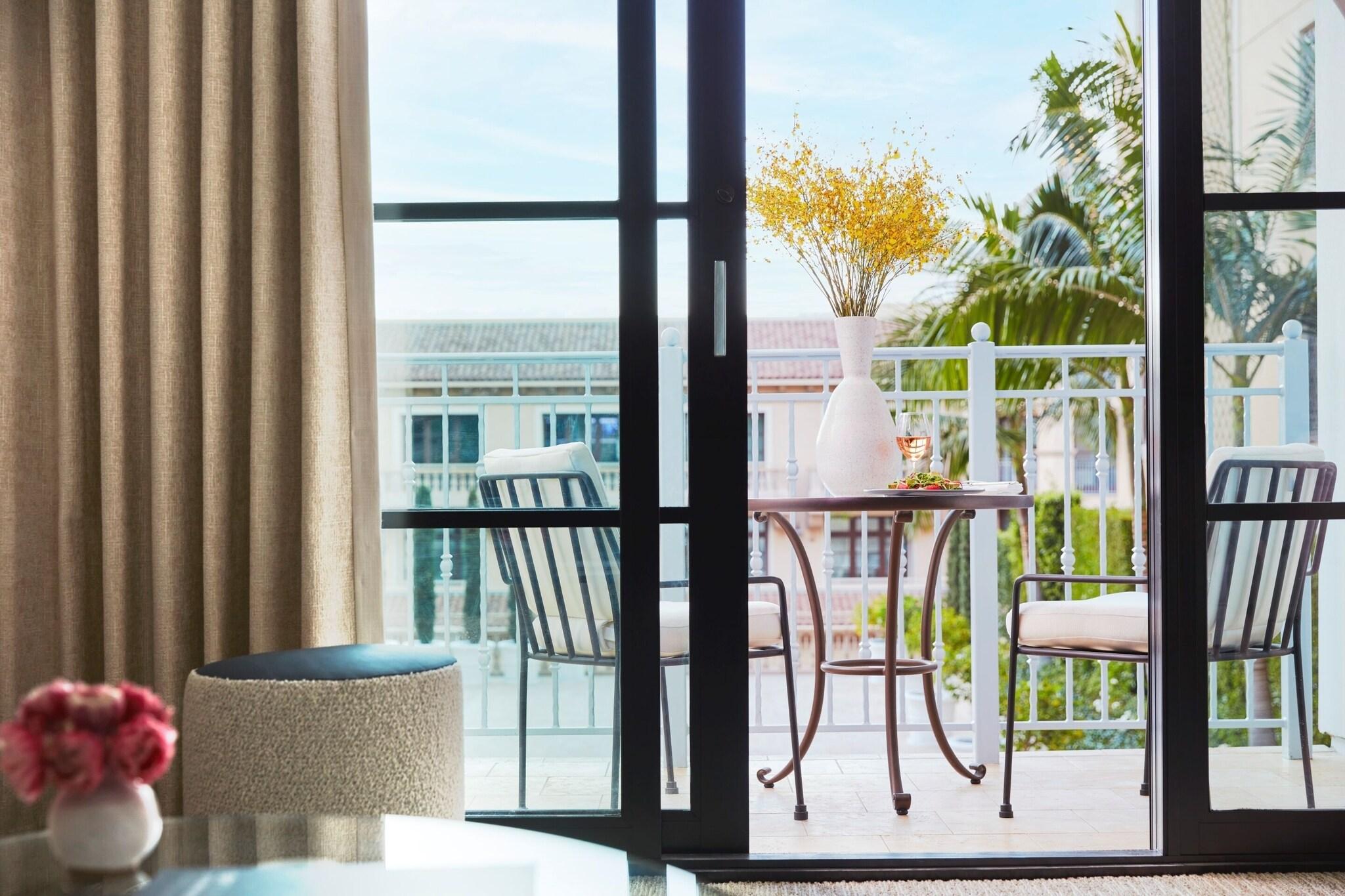 Studio King Size Bed