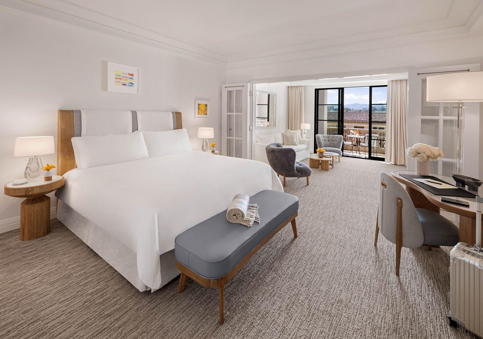 Studio King Size Bed