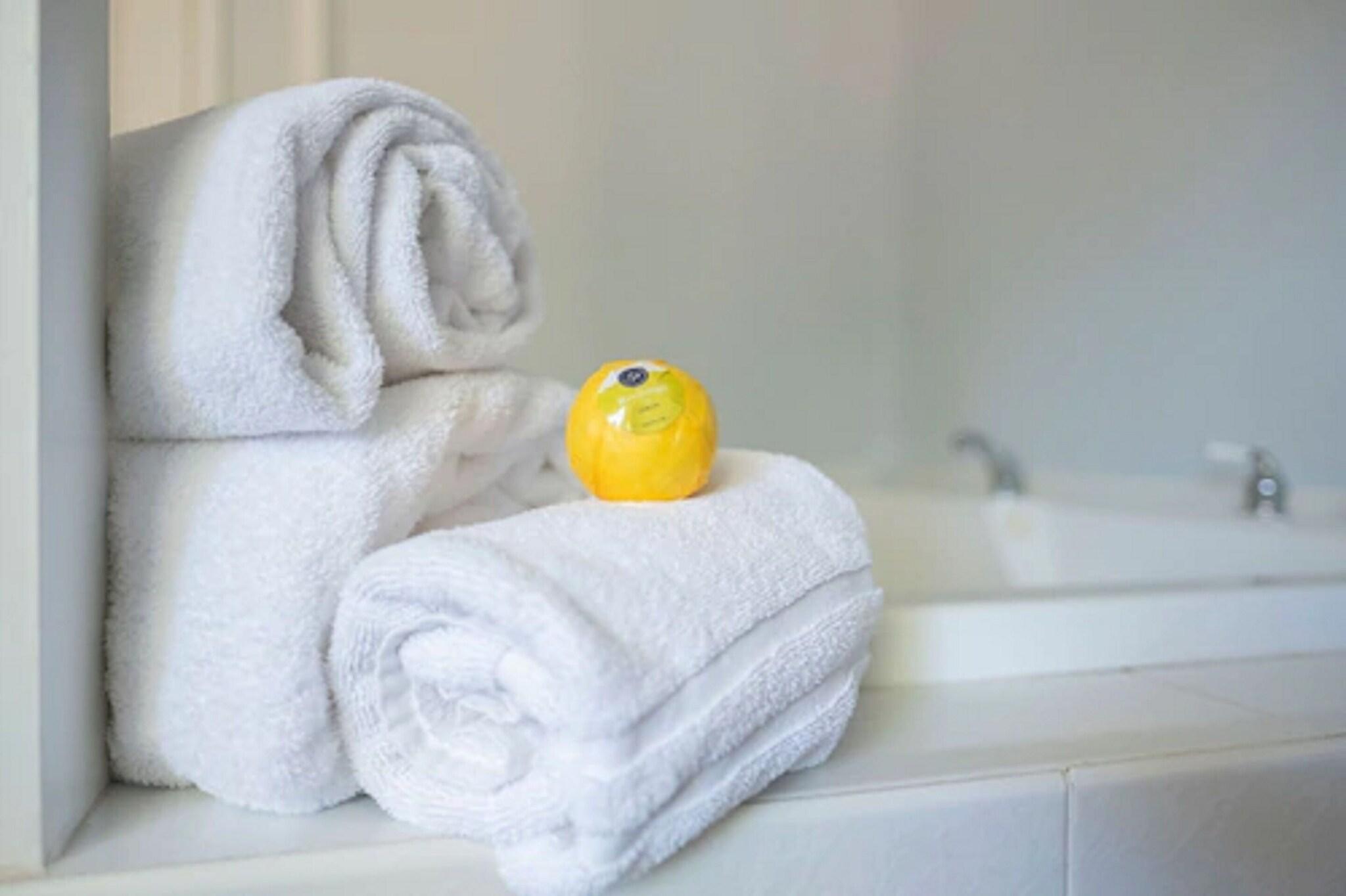 Junior Suite Queen Size Bed