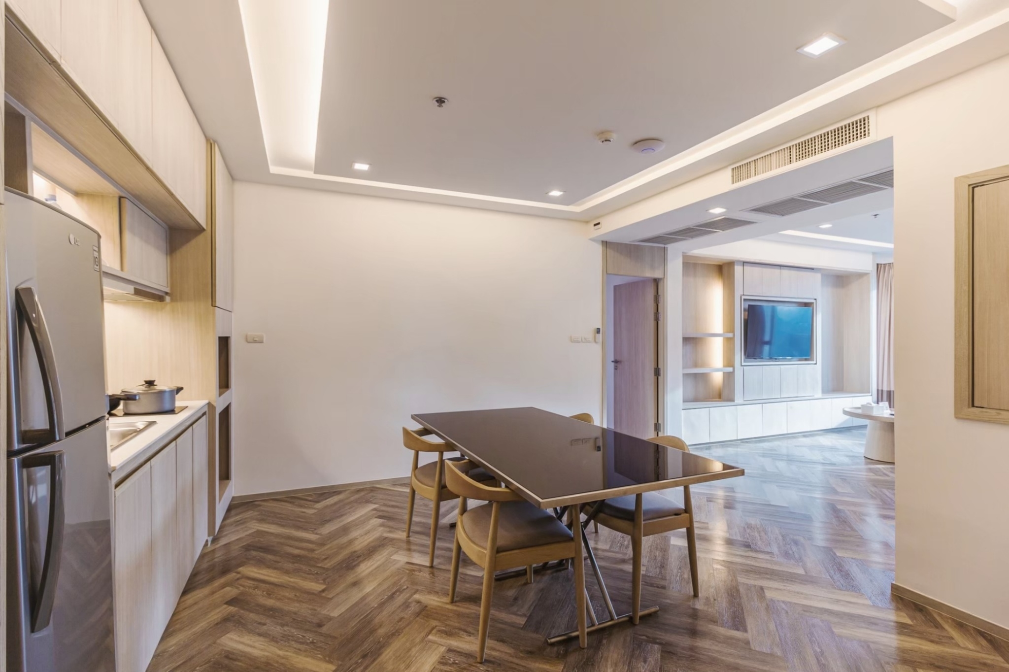 Suite King Bed with Jacuzzi