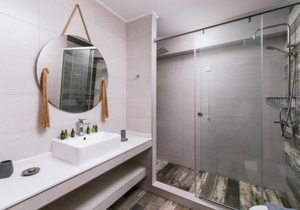 Junior Suite Pool View